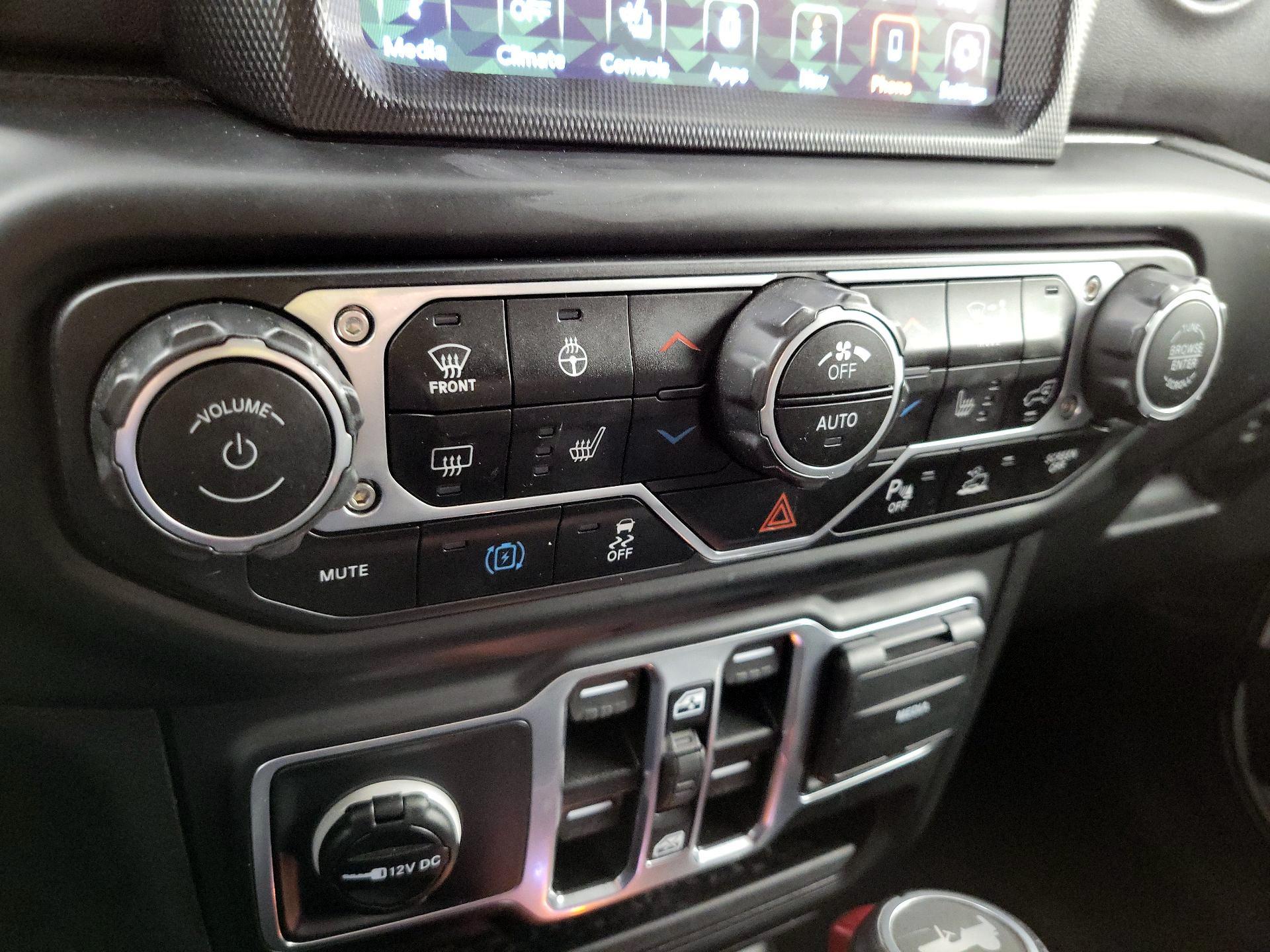 Thumbnail: 2021 Jeep Wrangler - 17