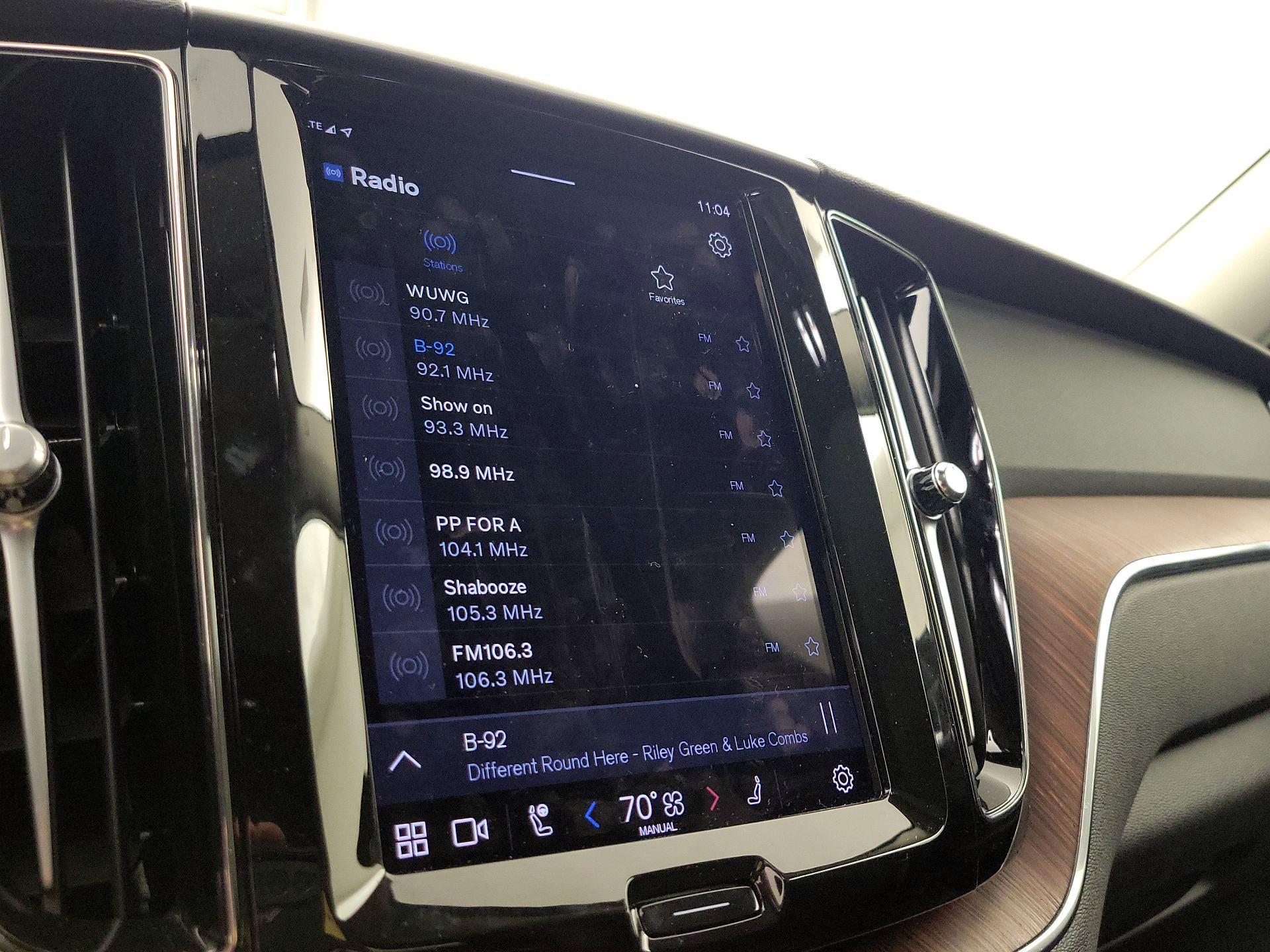 Thumbnail: 2023 Volvo XC60 - 16