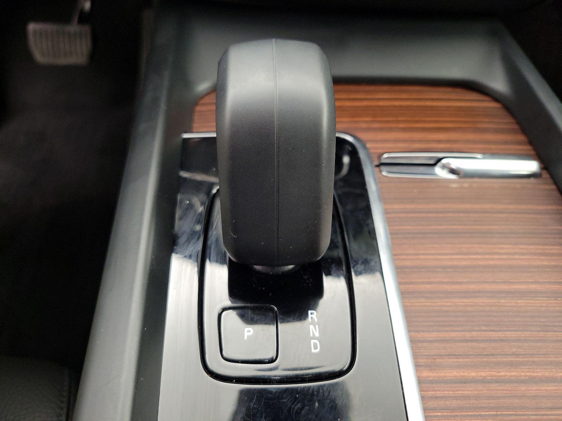 Thumbnail: 2023 Volvo XC60 - 18