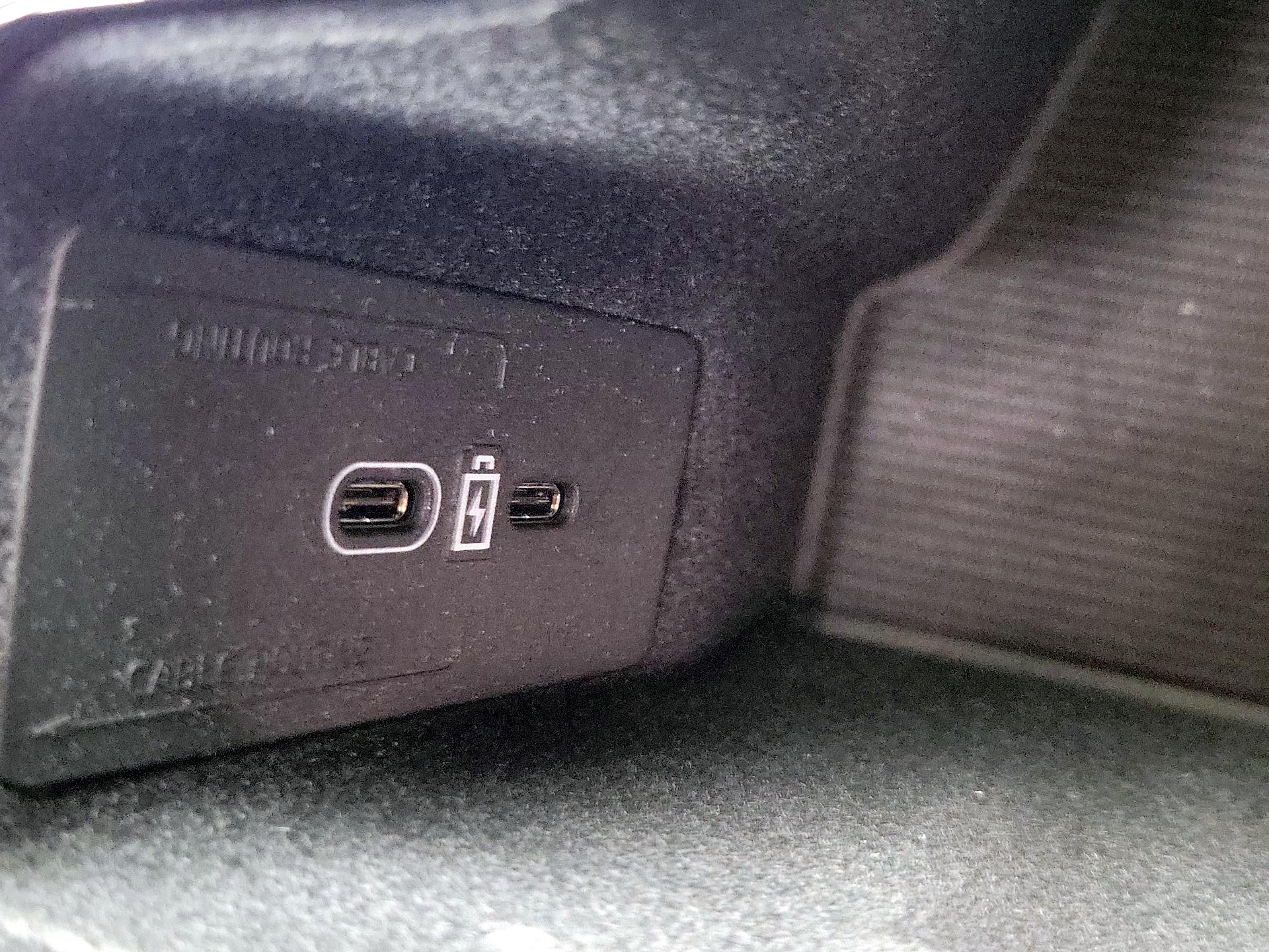 Thumbnail: 2023 Volvo XC60 - 19