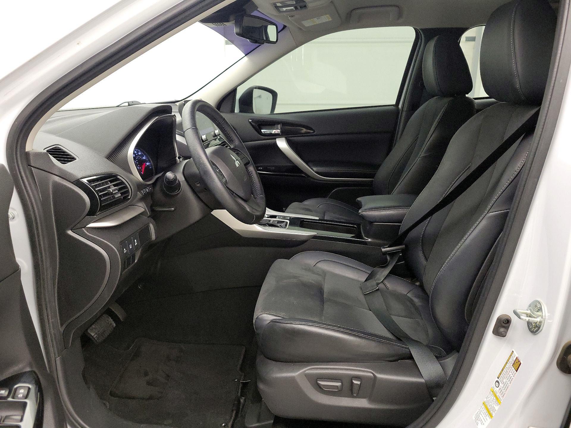 Thumbnail: 2023 Mitsubishi Eclipse Cross - 11