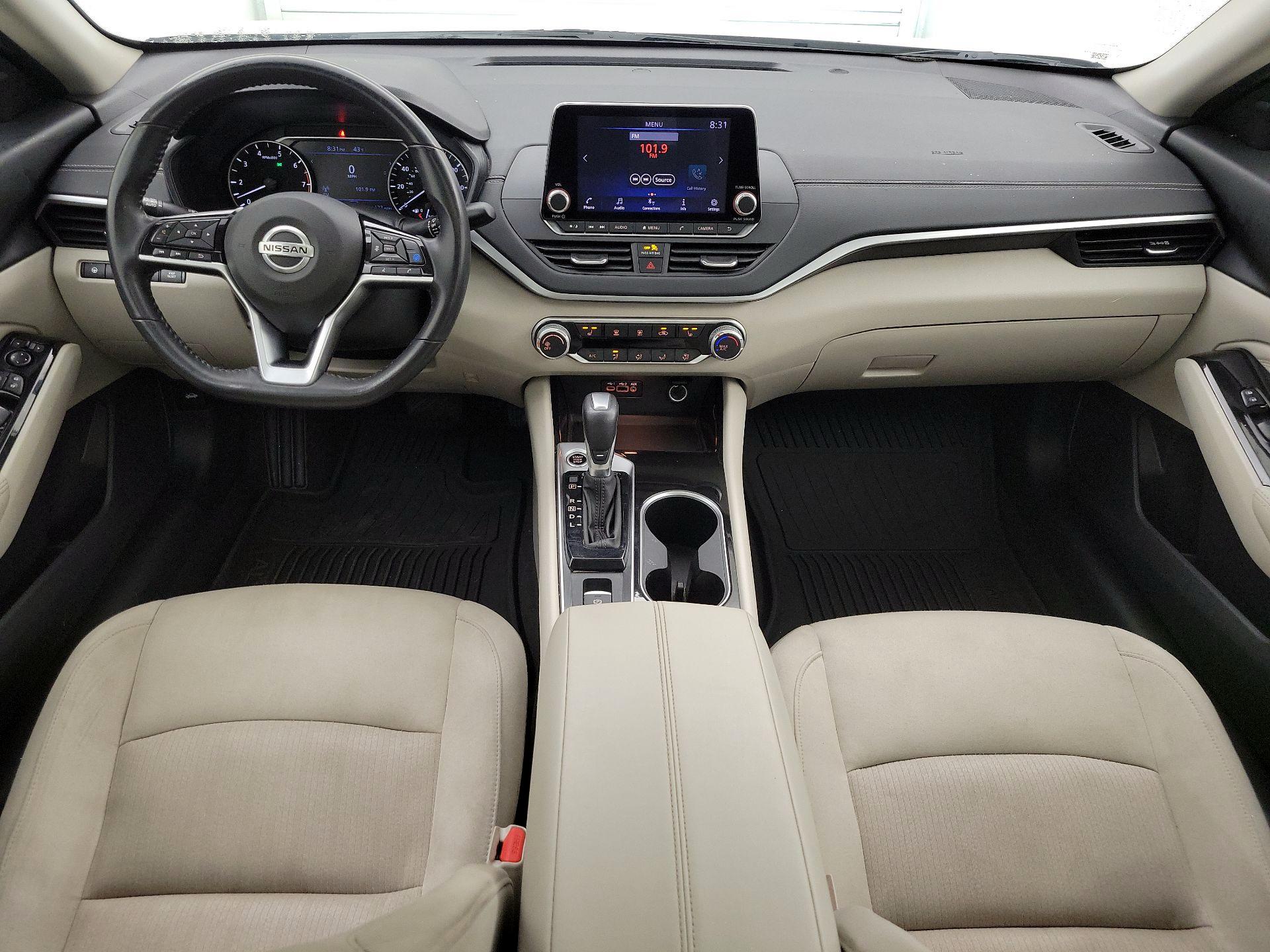 Thumbnail: 2022 Nissan Altima - 9