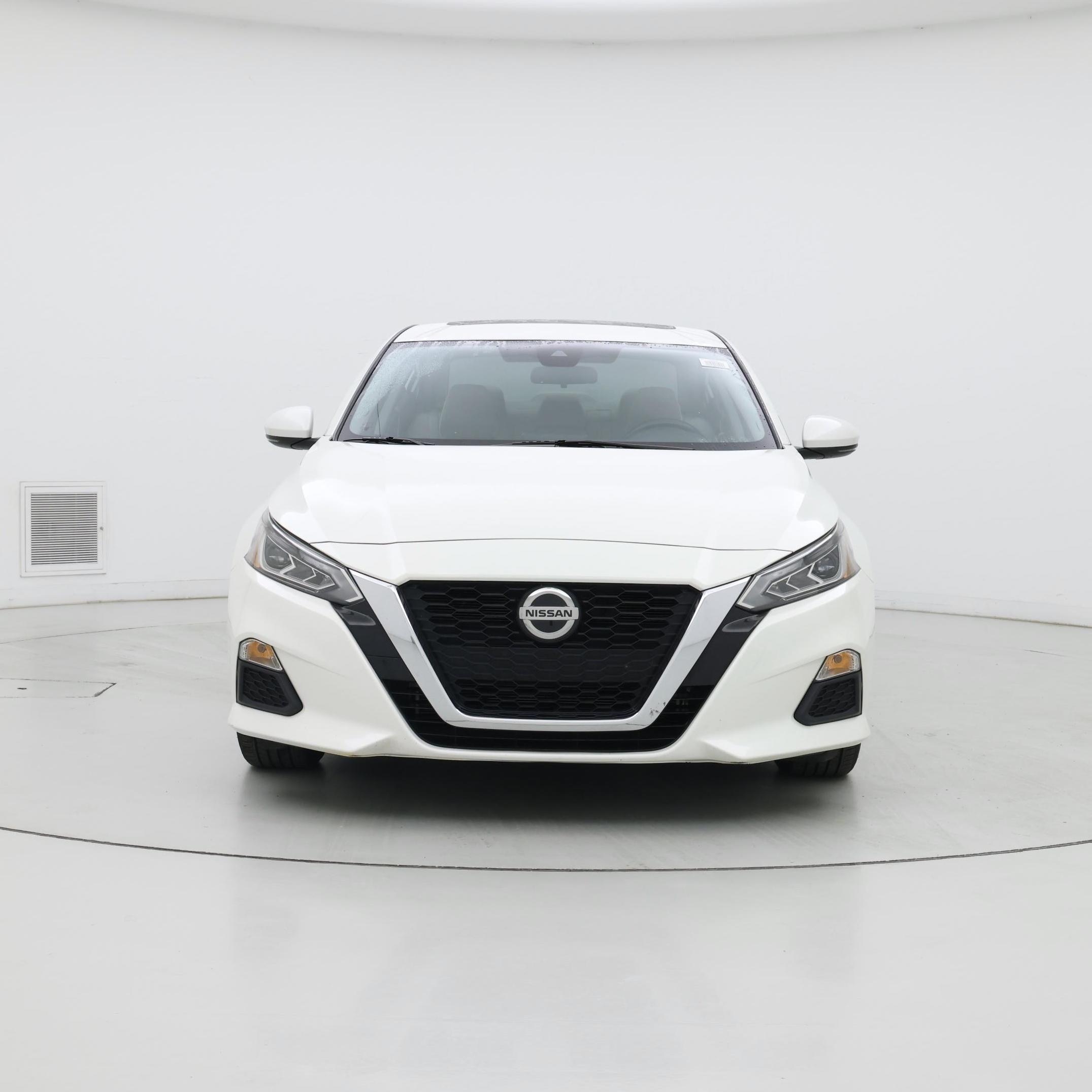 Thumbnail: 2022 Nissan Altima - 5