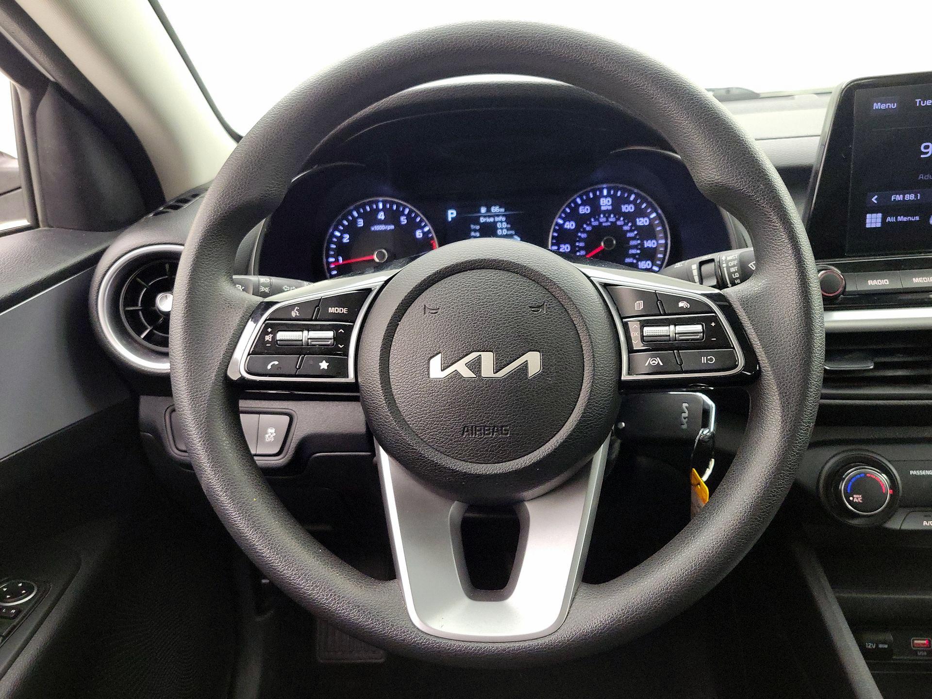 Thumbnail: 2024 Kia Forte - 10