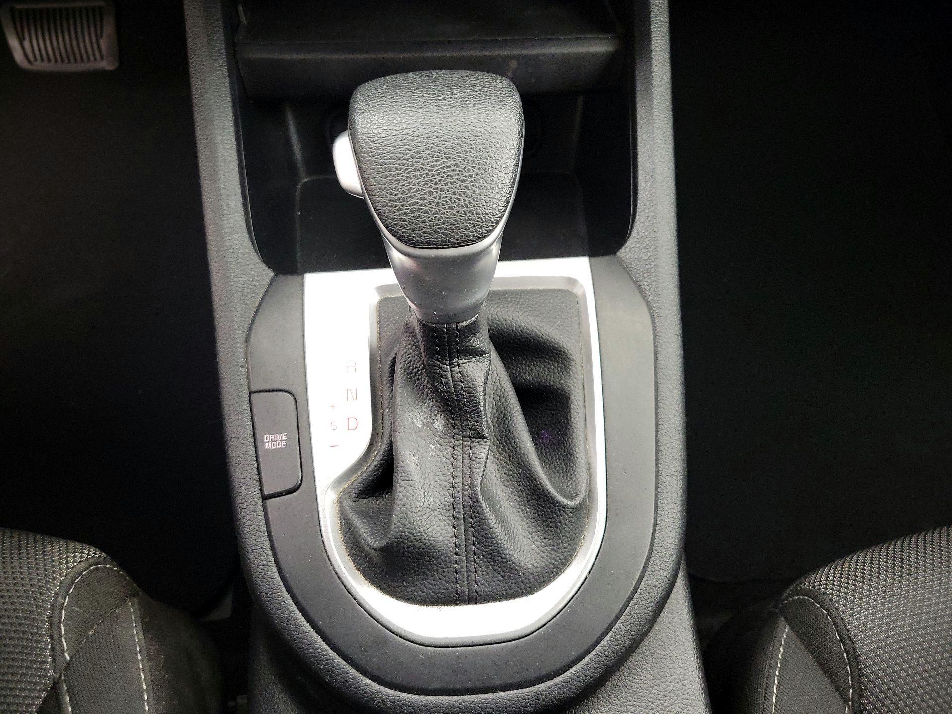 Thumbnail: 2024 Kia Forte - 17