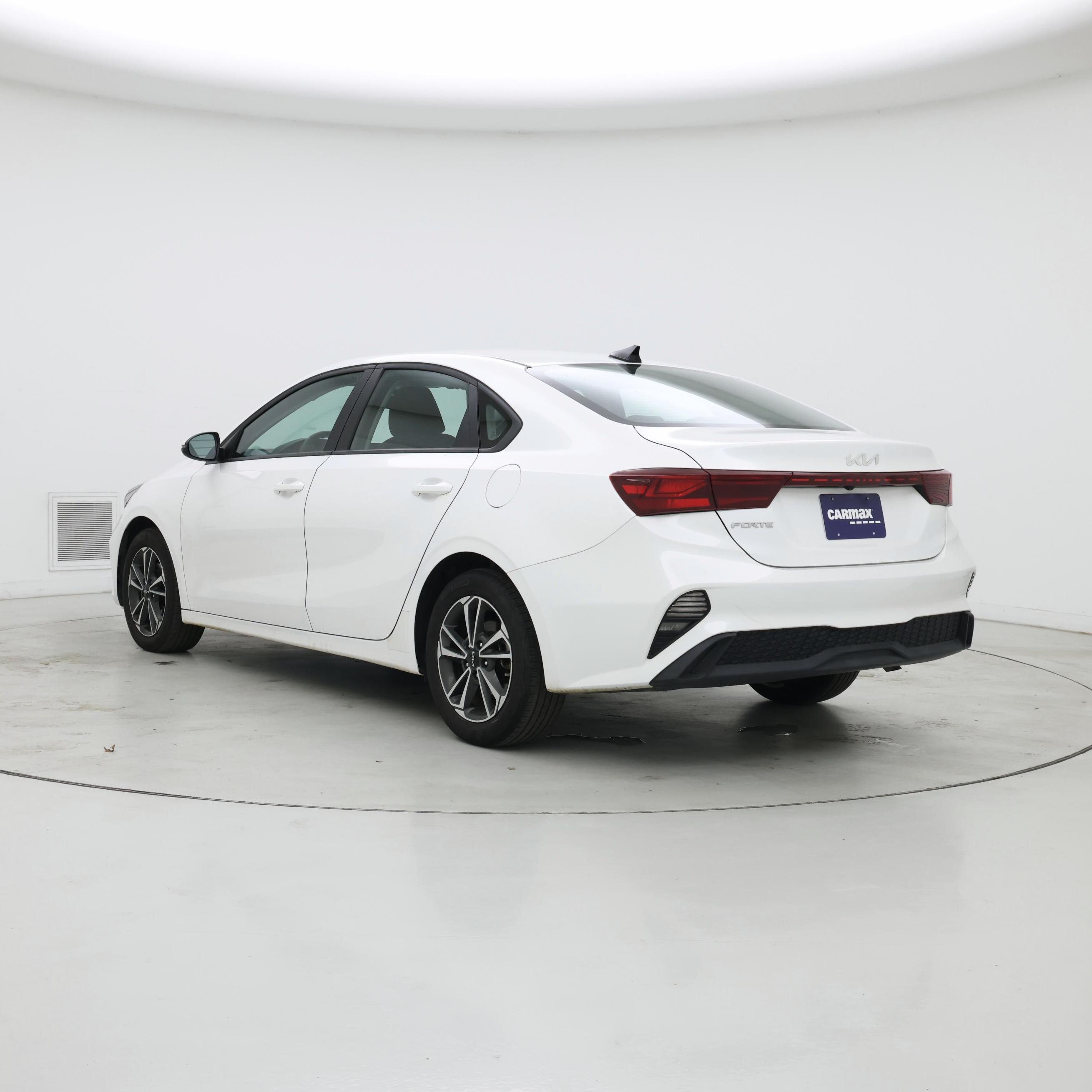 Thumbnail: 2024 Kia Forte - 2