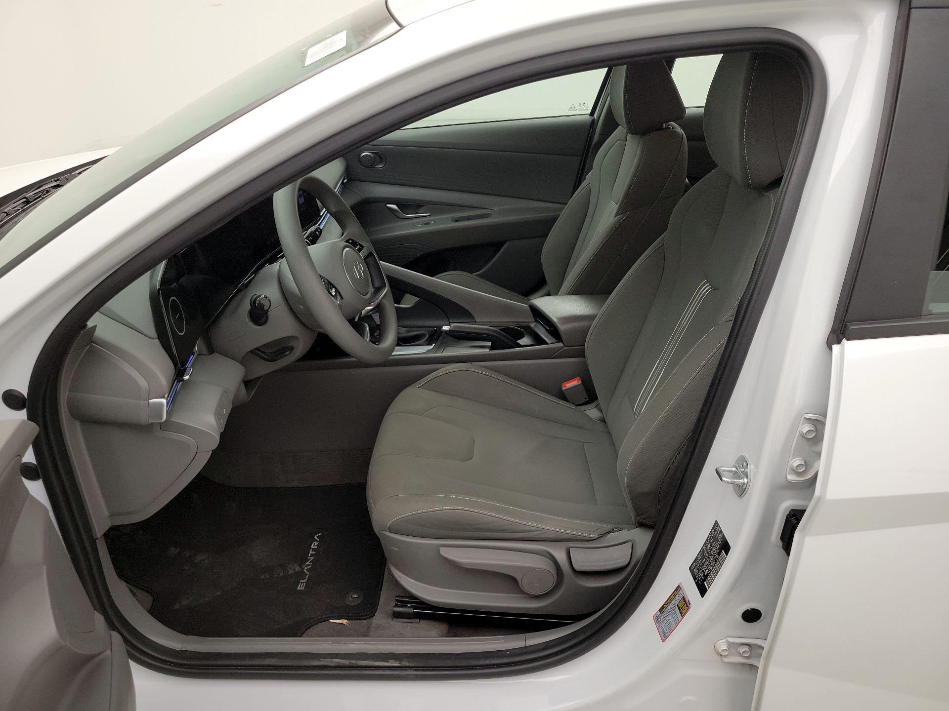 Thumbnail: 2024 Hyundai Elantra - 11