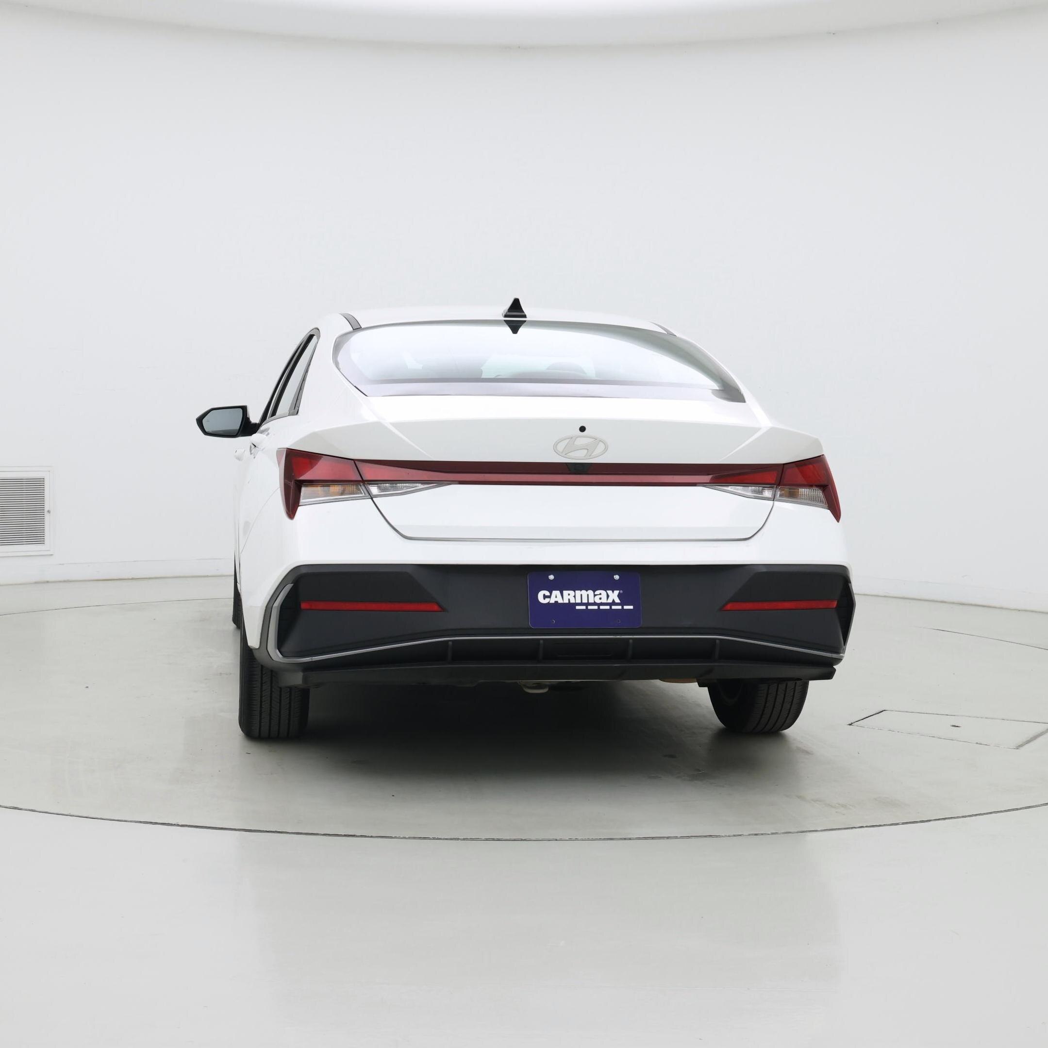 Thumbnail: 2024 Hyundai Elantra - 6