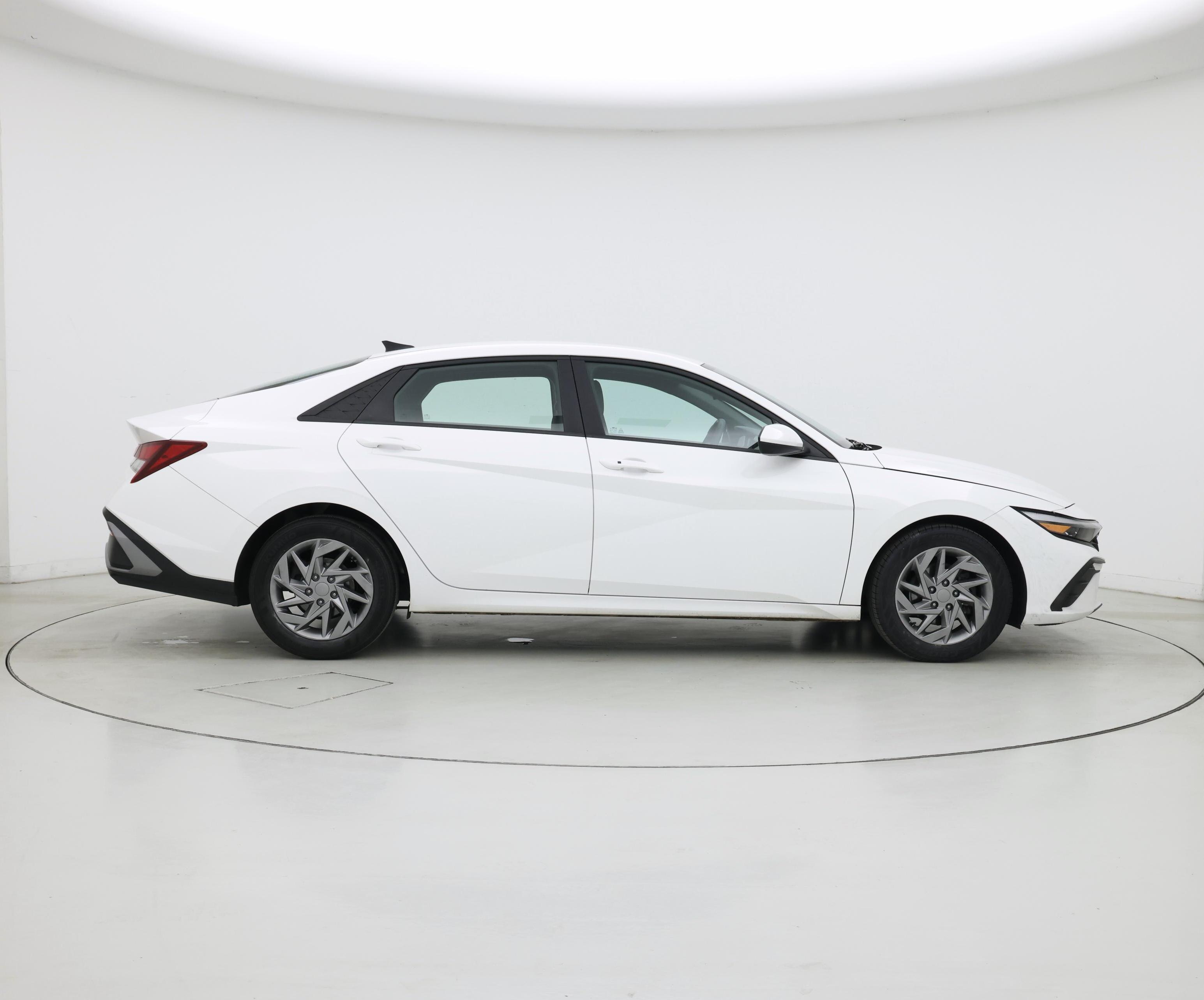 Thumbnail: 2024 Hyundai Elantra - 7