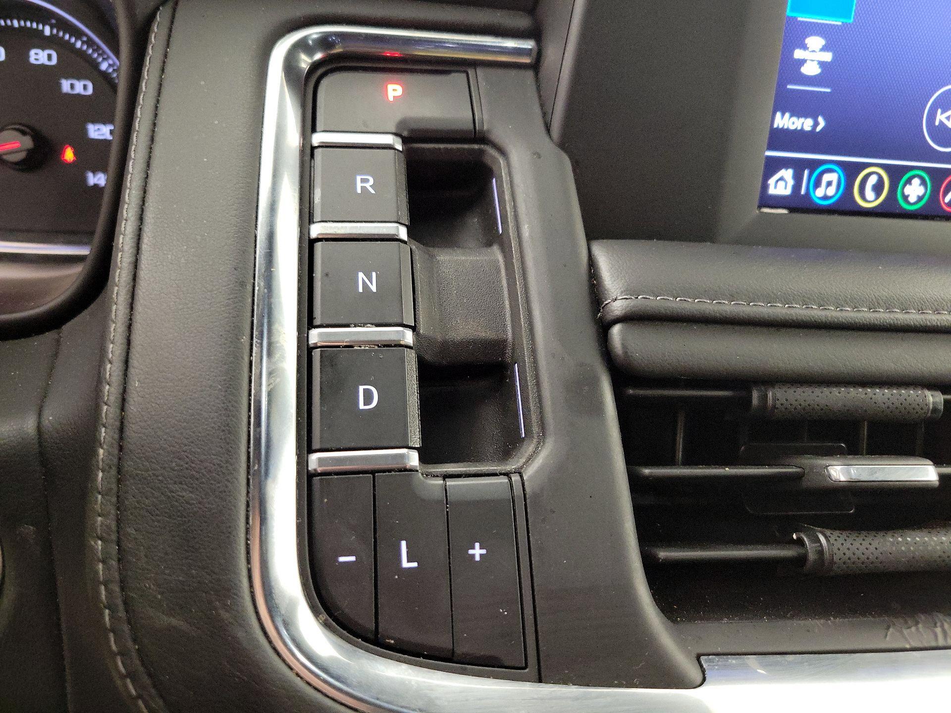 Thumbnail: 2023 Chevrolet Tahoe - 17