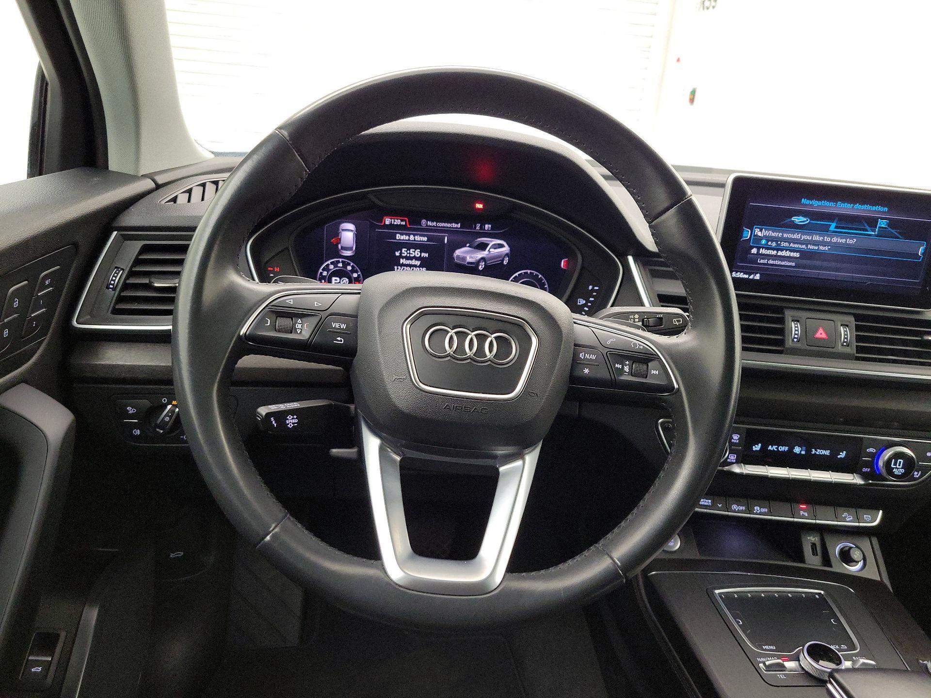 Thumbnail: 2020 Audi Q5 - 10