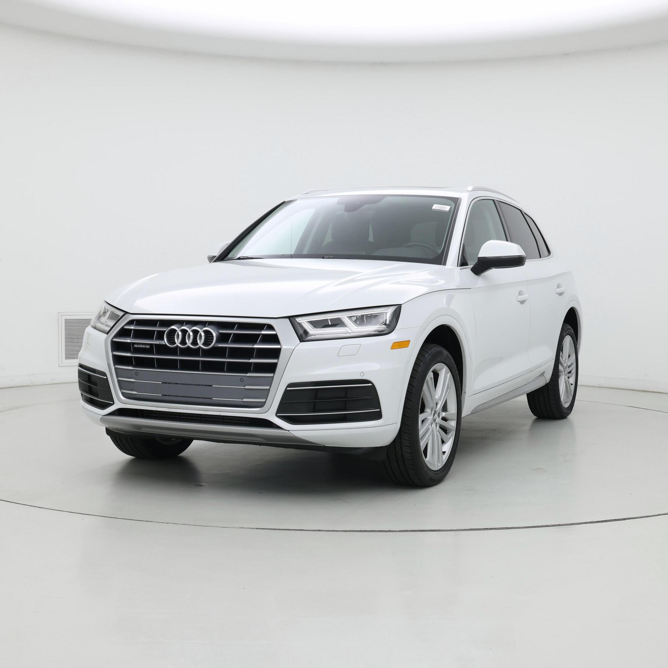 Thumbnail: 2020 Audi Q5 - 4