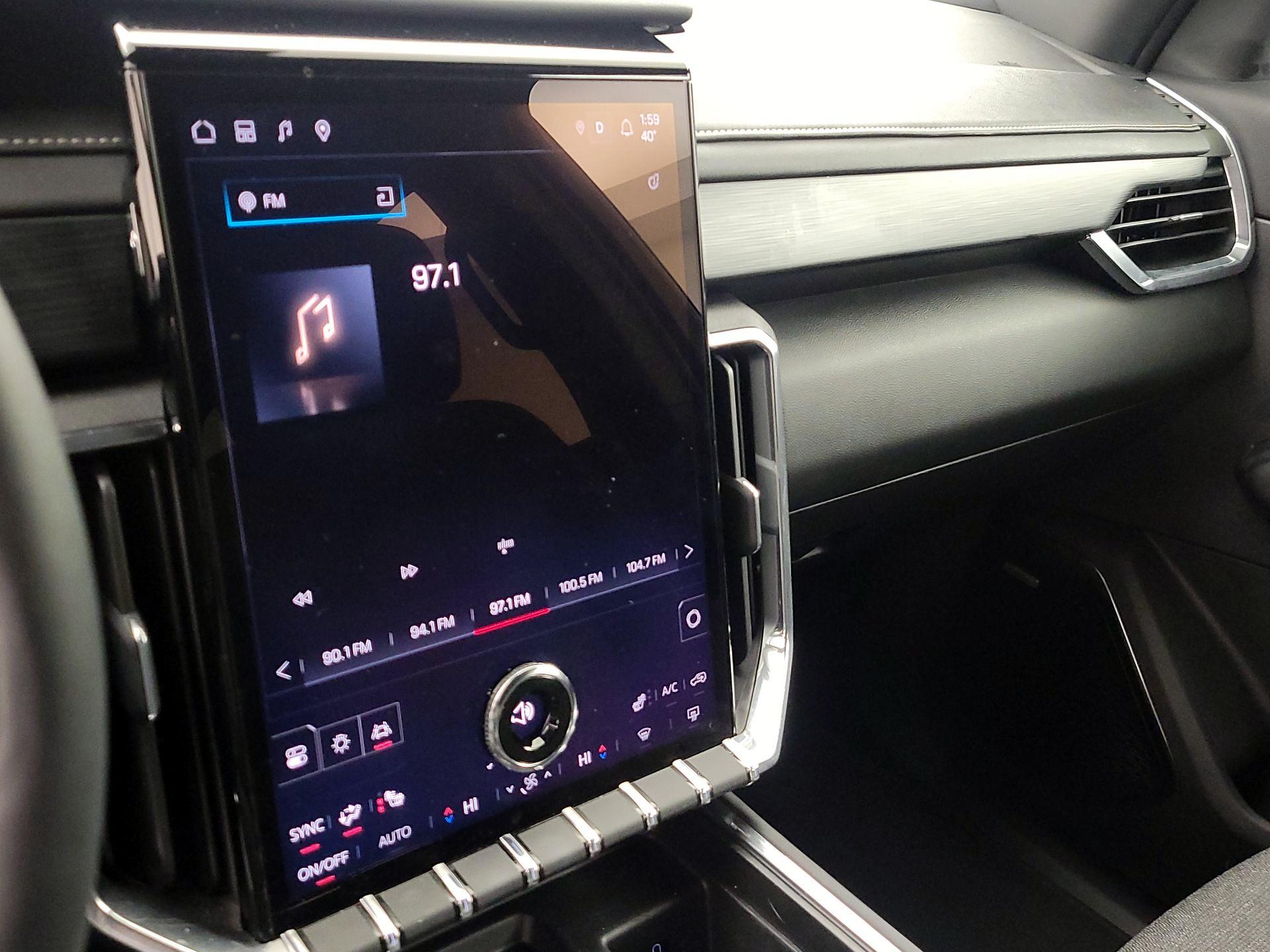 Thumbnail: 2025 GMC Acadia - 16