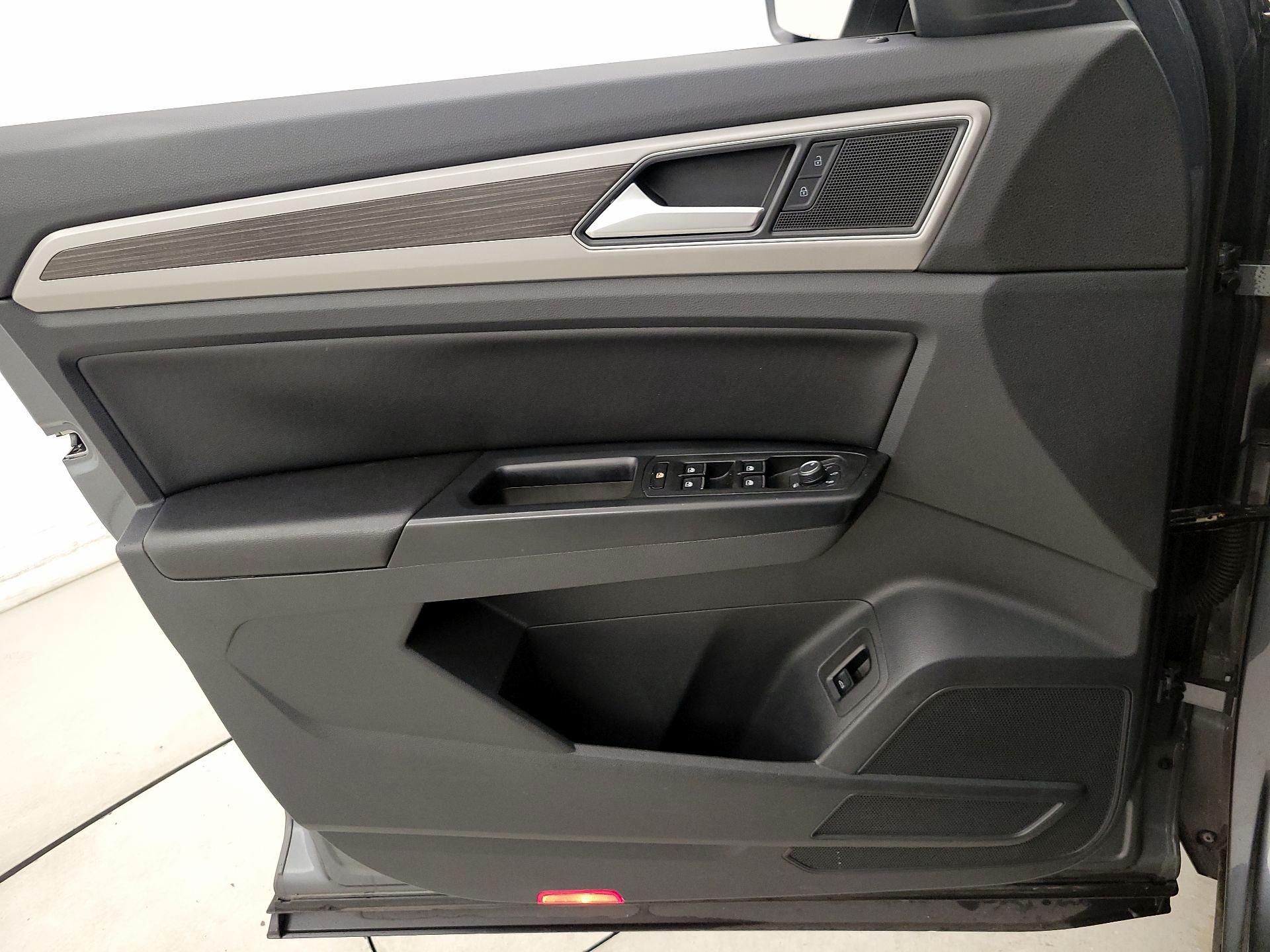 Thumbnail: 2019 Volkswagen Atlas - 12