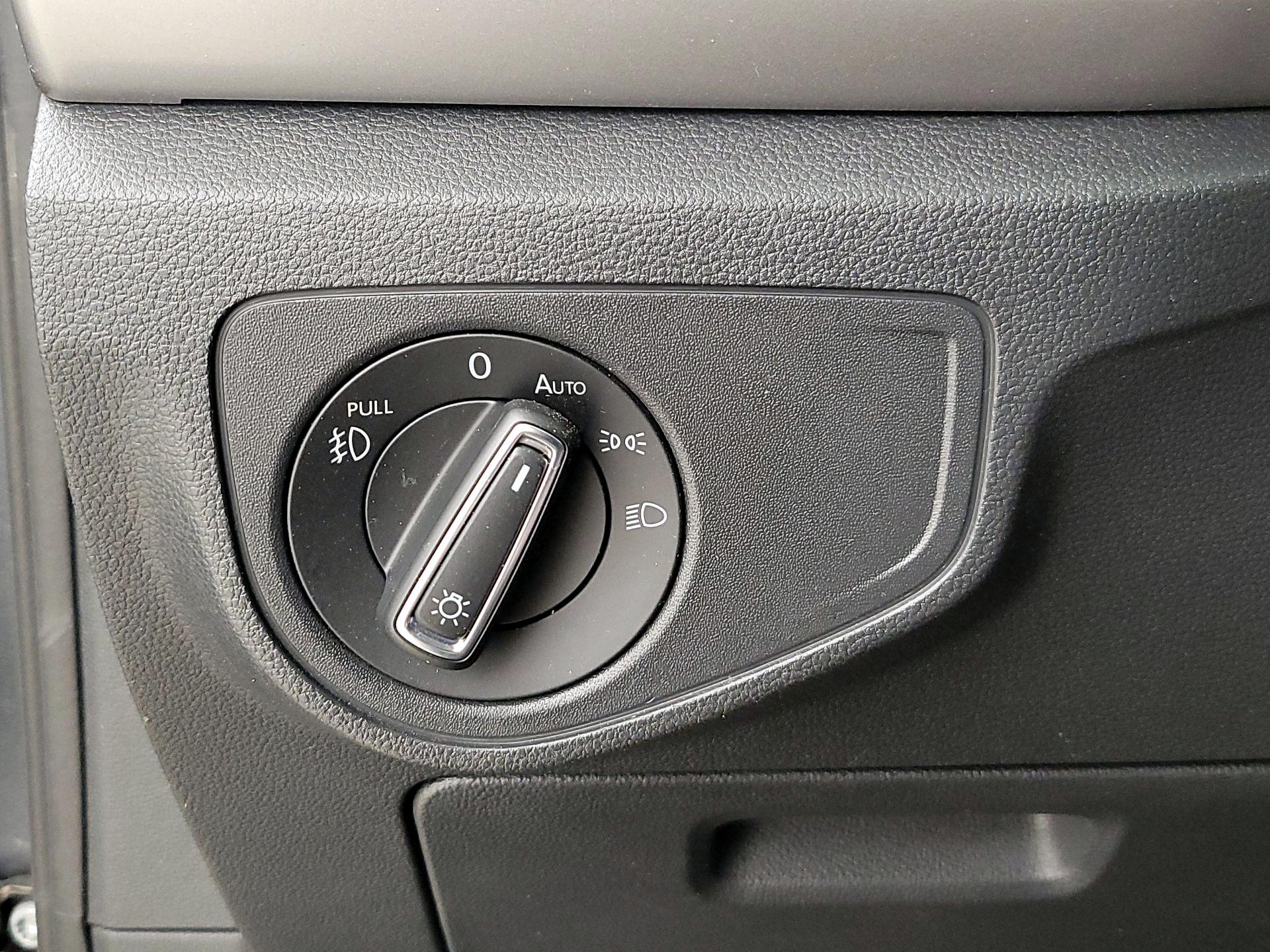 Thumbnail: 2019 Volkswagen Atlas - 13