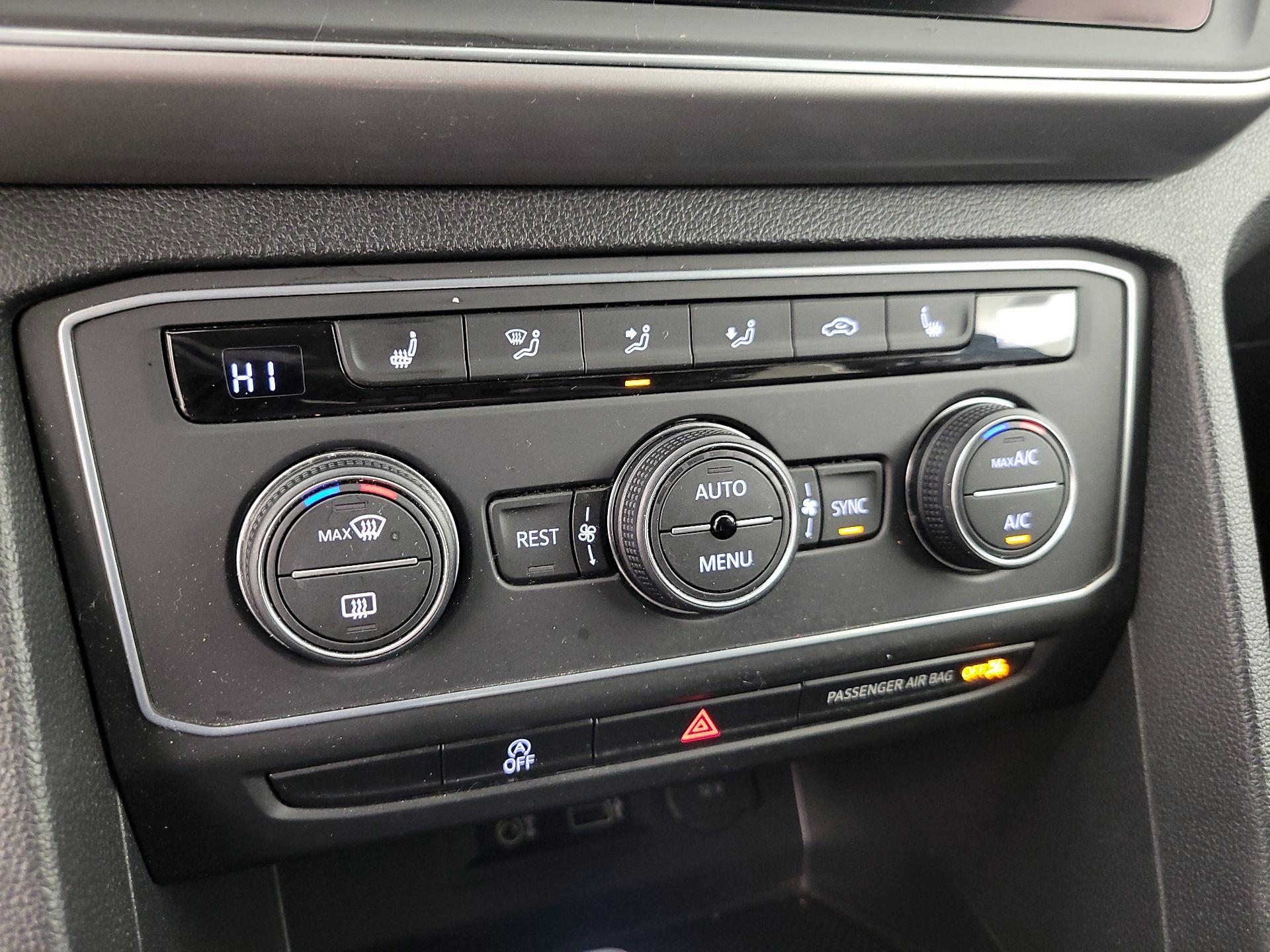 Thumbnail: 2019 Volkswagen Atlas - 16