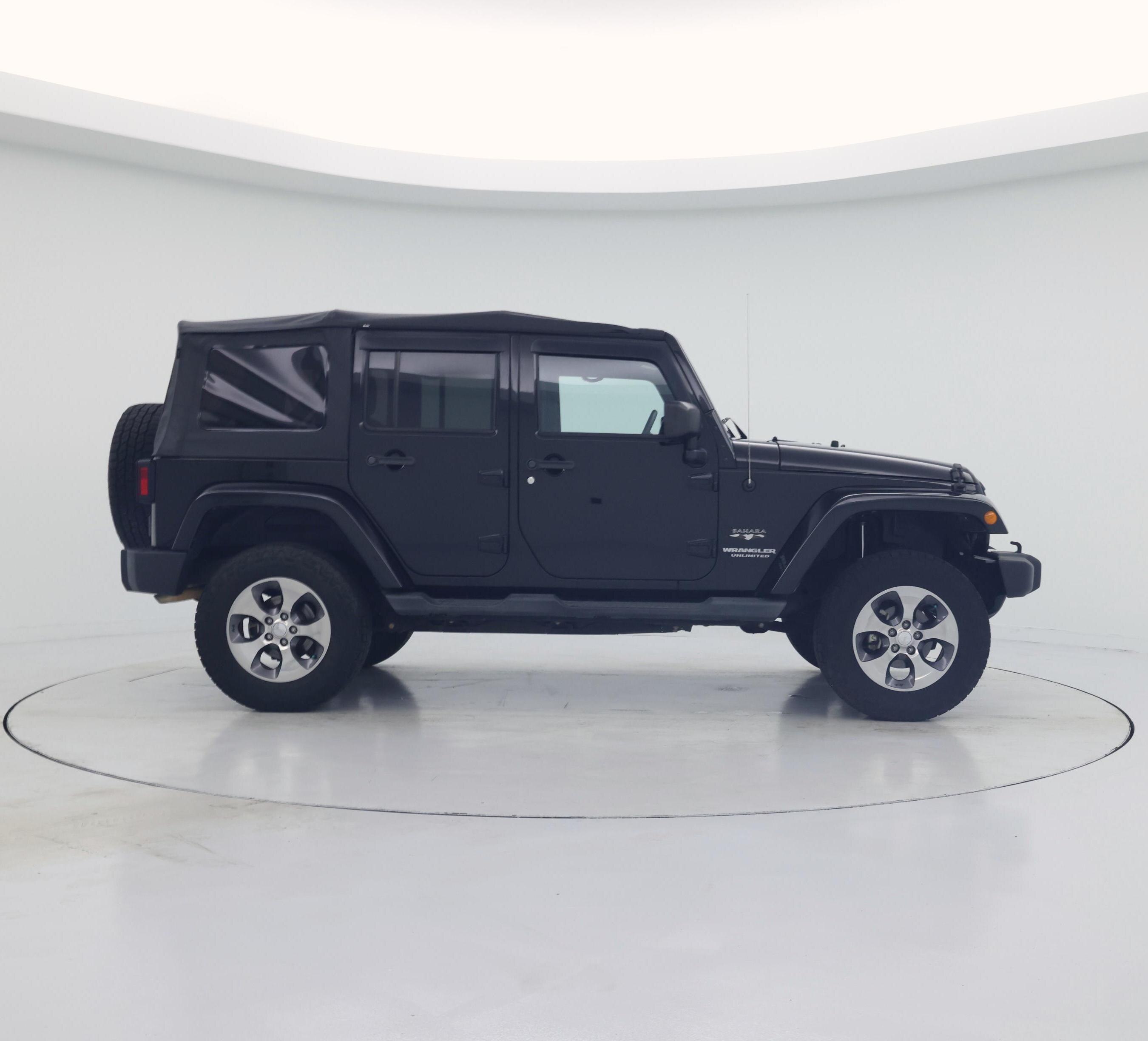 Thumbnail: 2016 Jeep Wrangler - 7