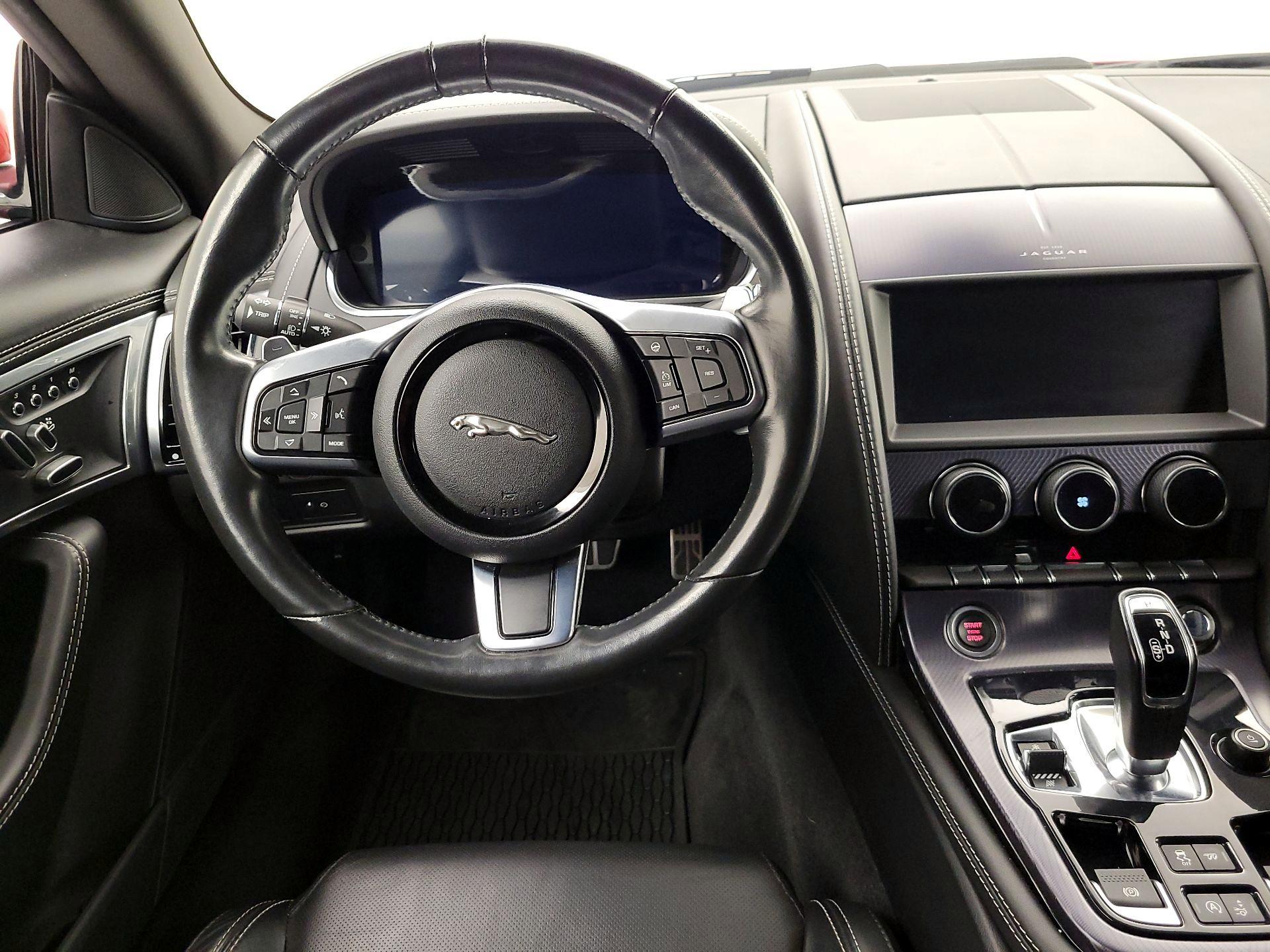 Thumbnail: 2022 Jaguar F-Type - 10