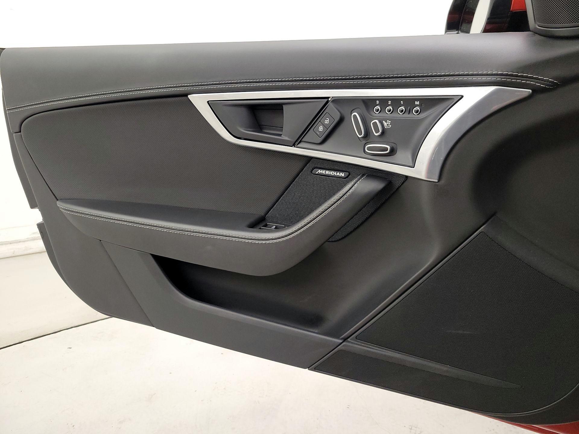 Thumbnail: 2022 Jaguar F-Type - 12