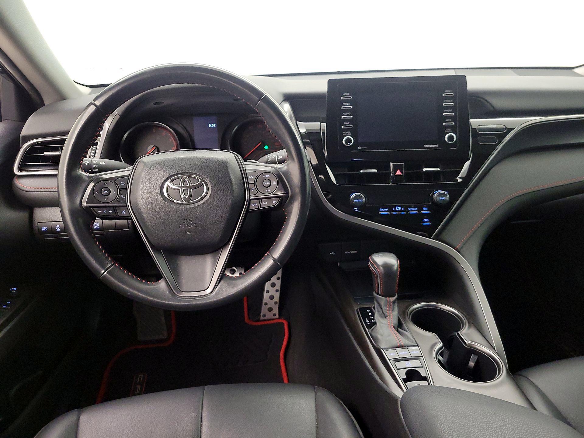 Thumbnail: 2022 Toyota Camry - 10