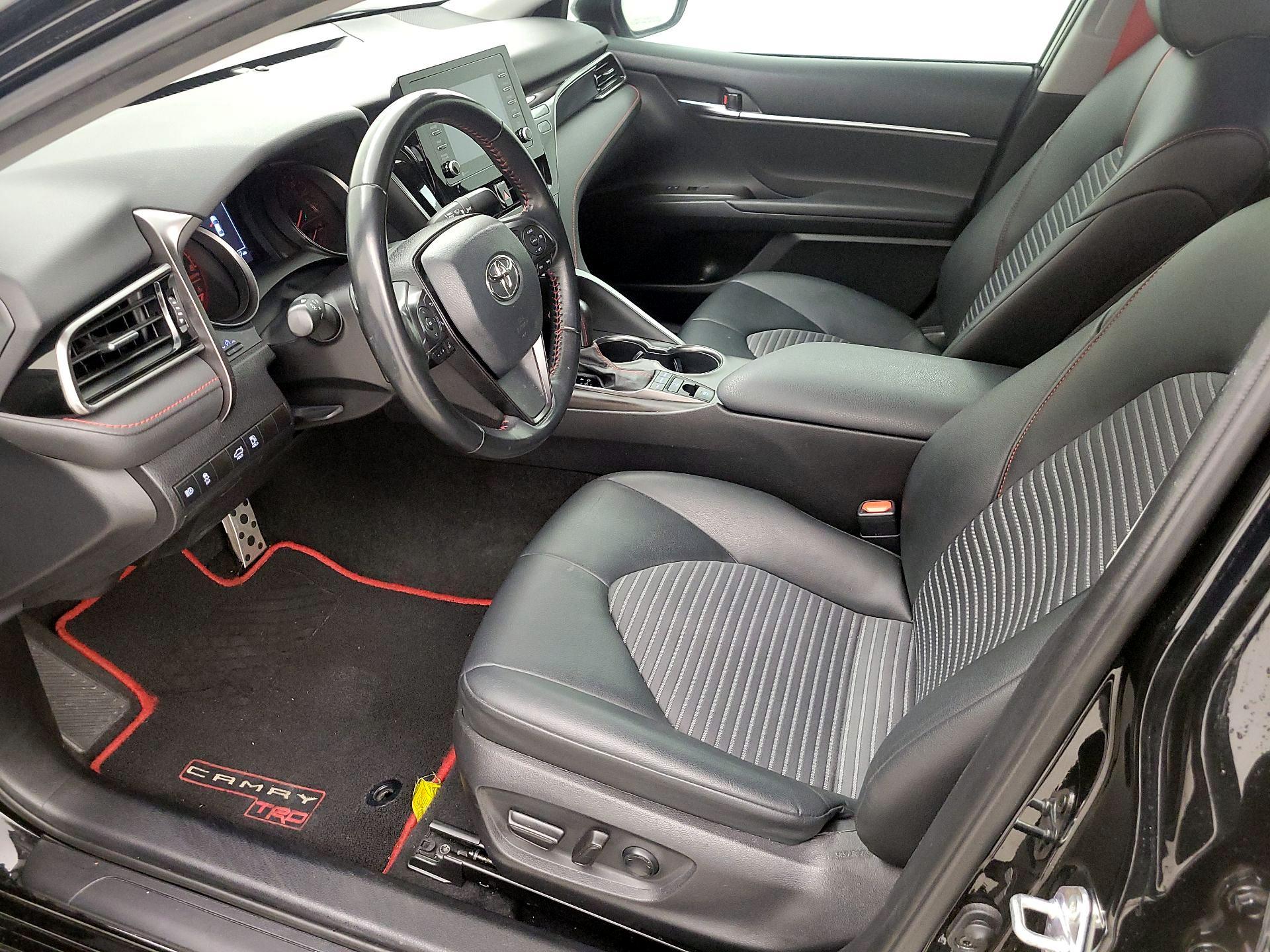 Thumbnail: 2022 Toyota Camry - 11