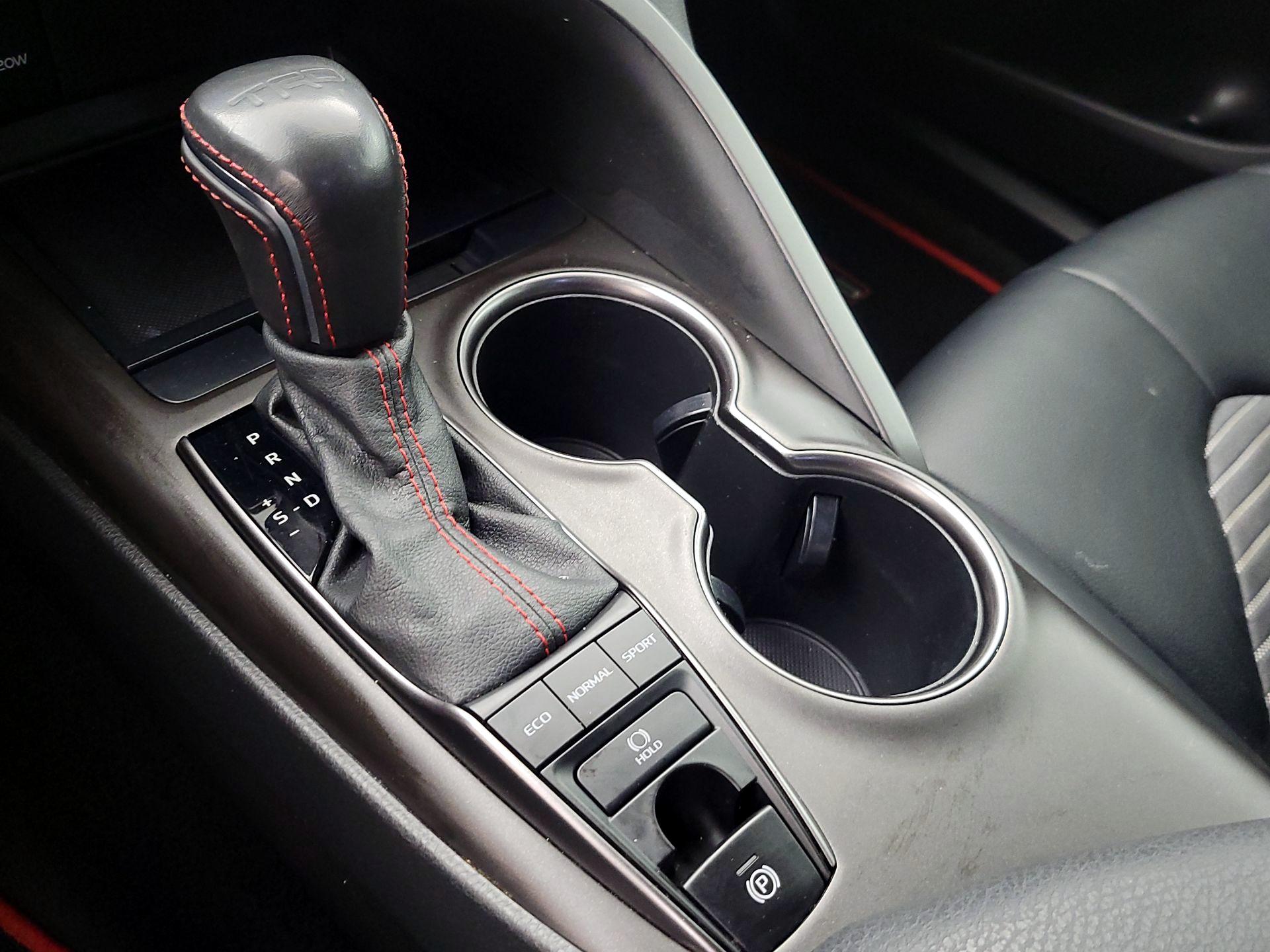 Thumbnail: 2022 Toyota Camry - 17