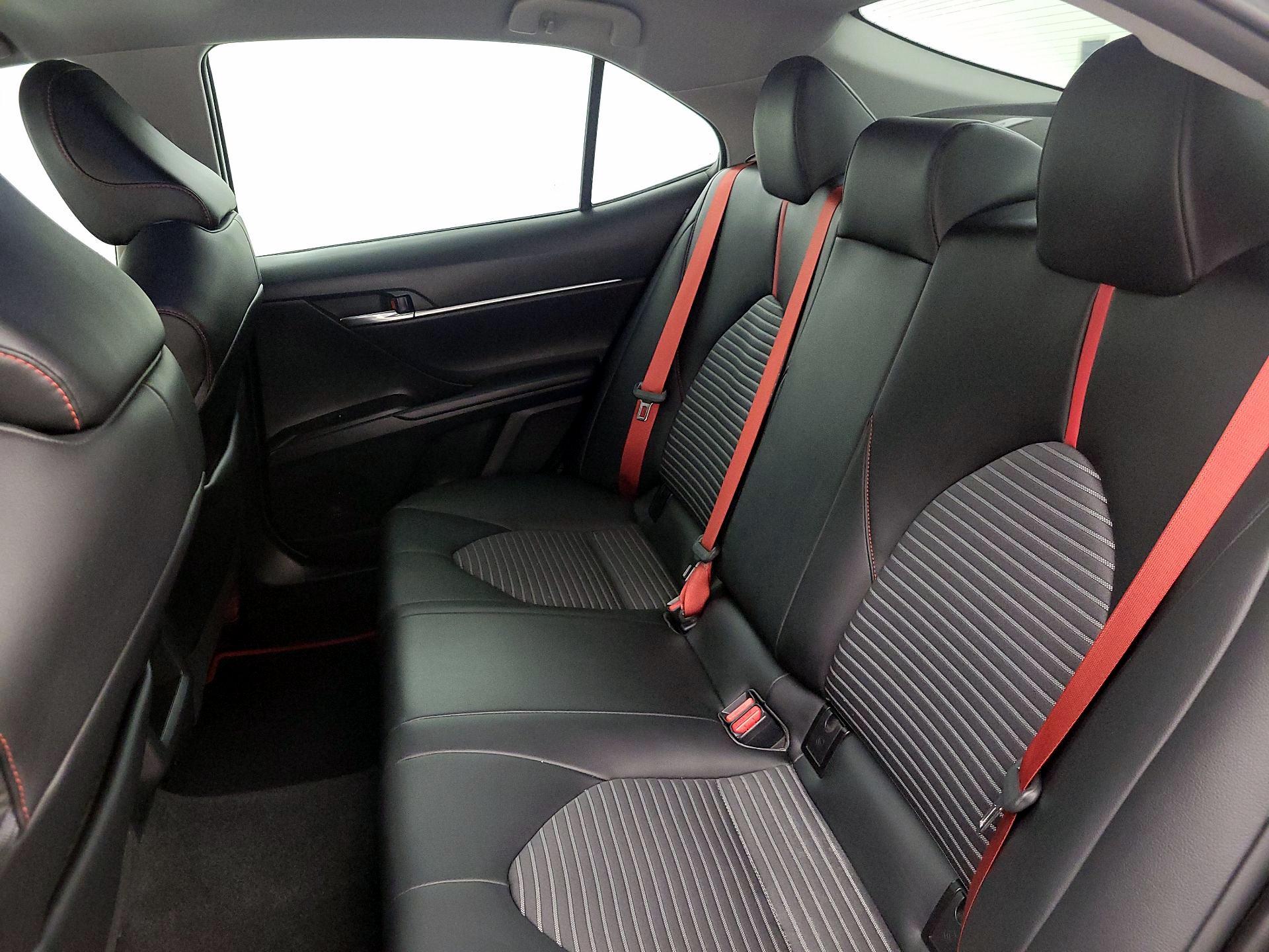 Thumbnail: 2022 Toyota Camry - 19