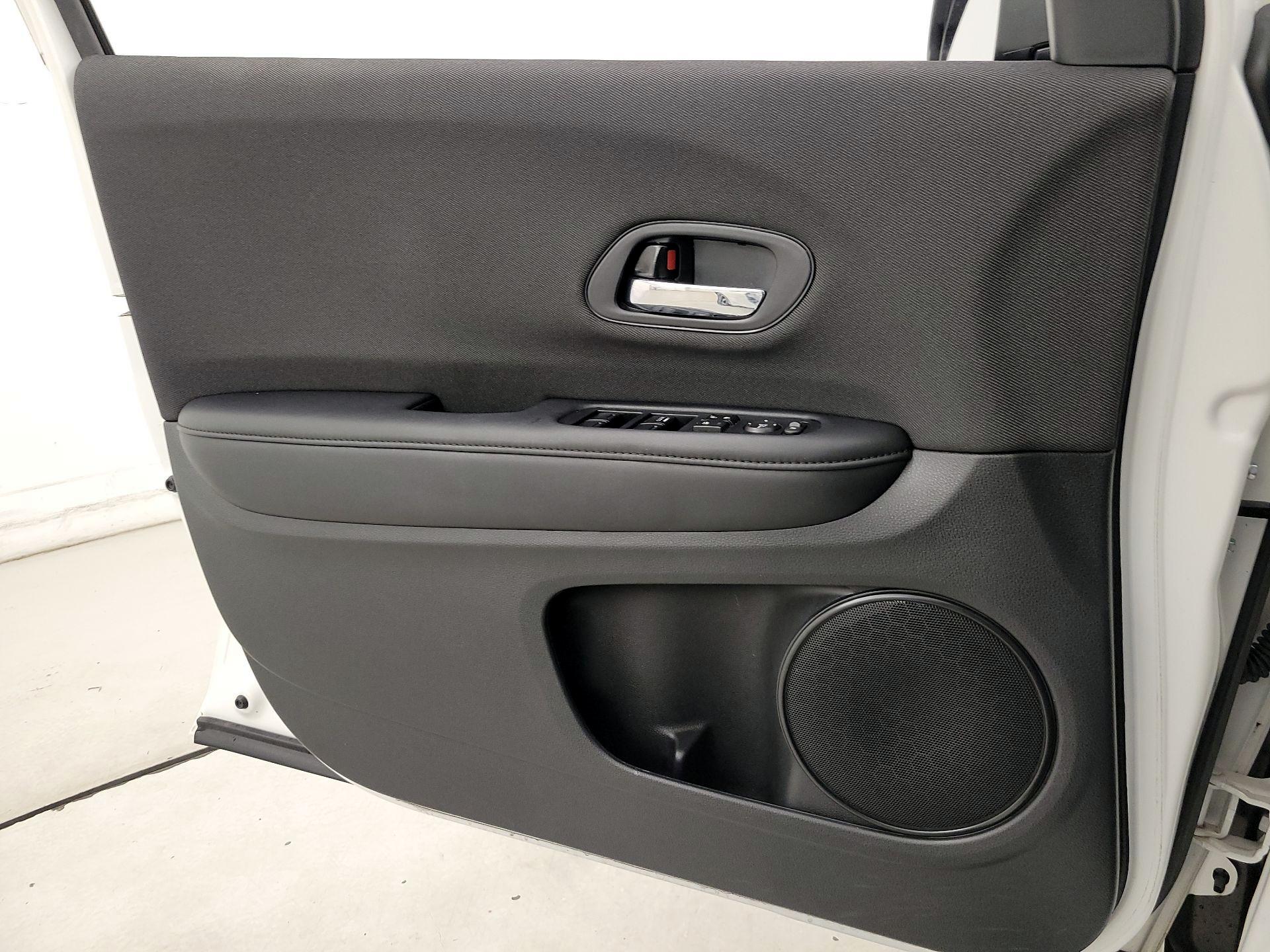 Thumbnail: 2022 Honda HR-V - 12