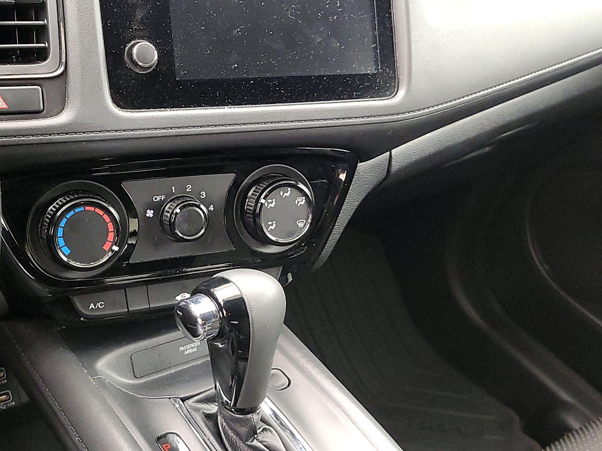 Thumbnail: 2022 Honda HR-V - 16