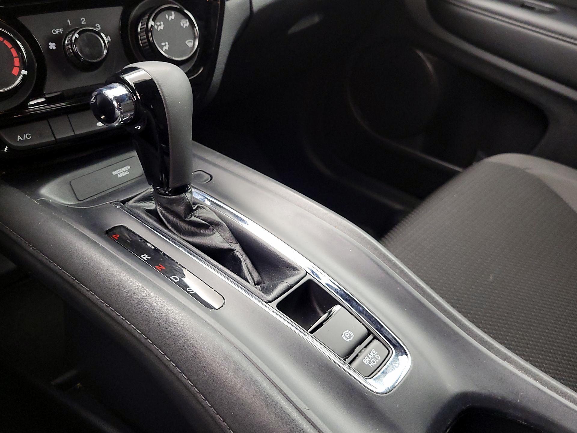 Thumbnail: 2022 Honda HR-V - 17