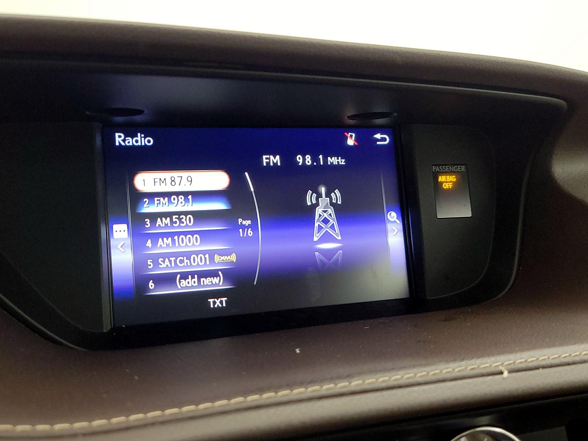 Thumbnail: 2018 Lexus ES - 15