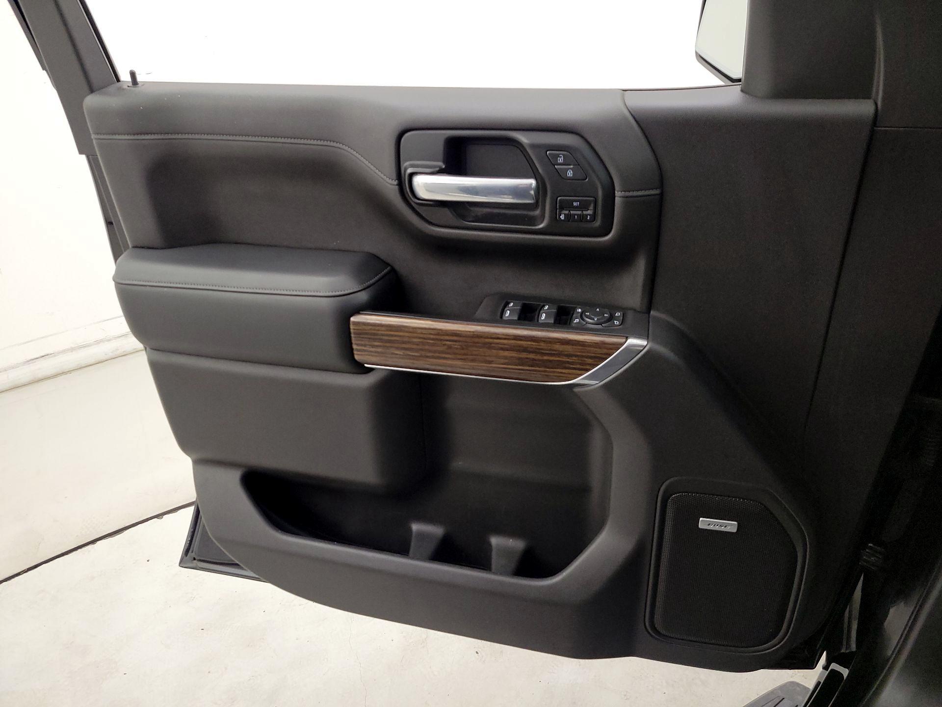 Thumbnail: 2020 Chevrolet Silverado 1500 - 12