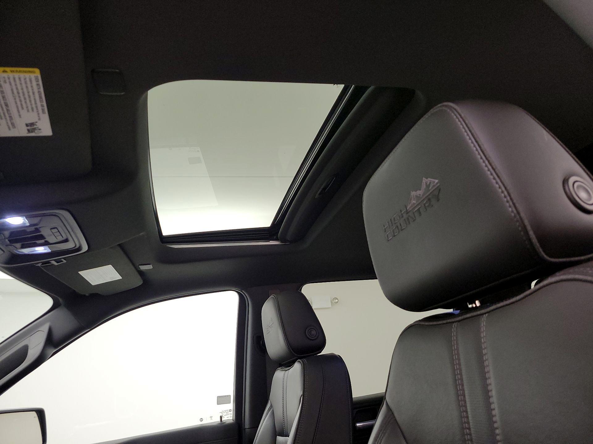 Thumbnail: 2020 Chevrolet Silverado 1500 - 20