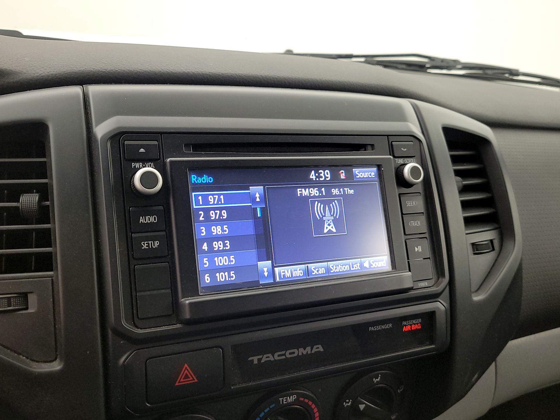 Thumbnail: 2015 Toyota Tacoma - 14