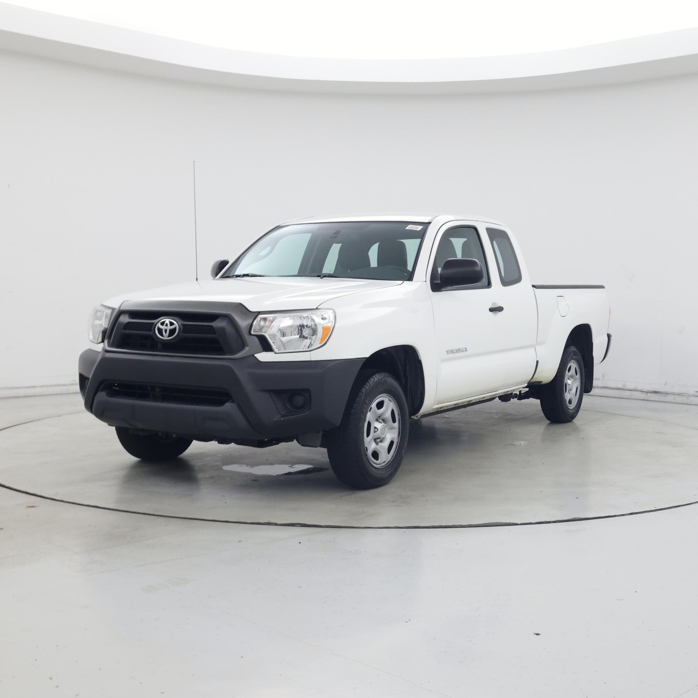 Thumbnail: 2015 Toyota Tacoma - 4