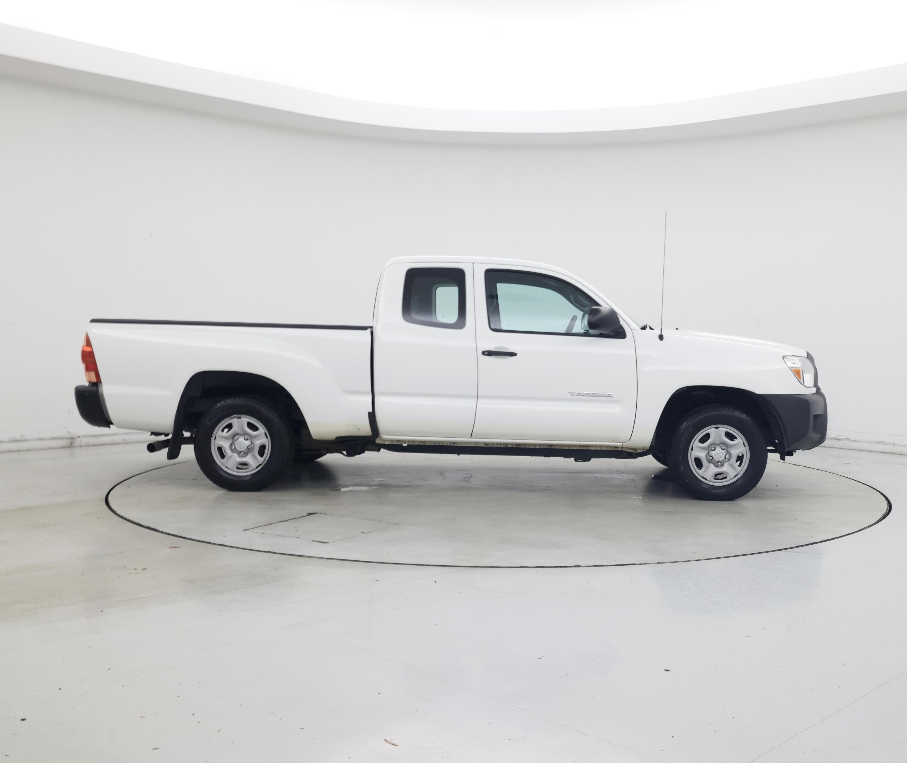 Thumbnail: 2015 Toyota Tacoma - 7