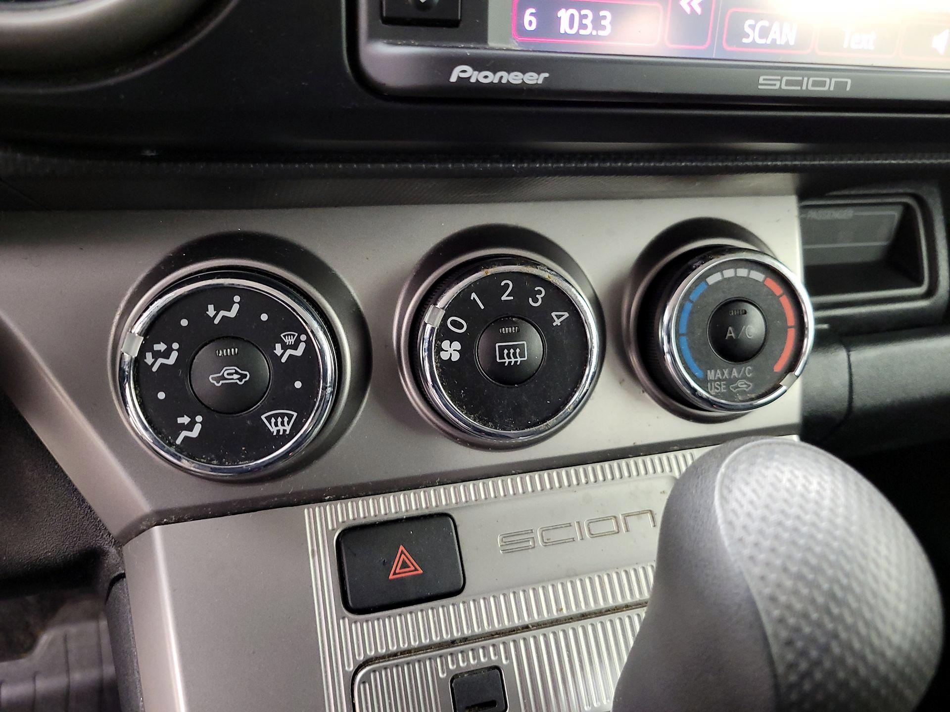 Thumbnail: 2014 Scion xB - 15