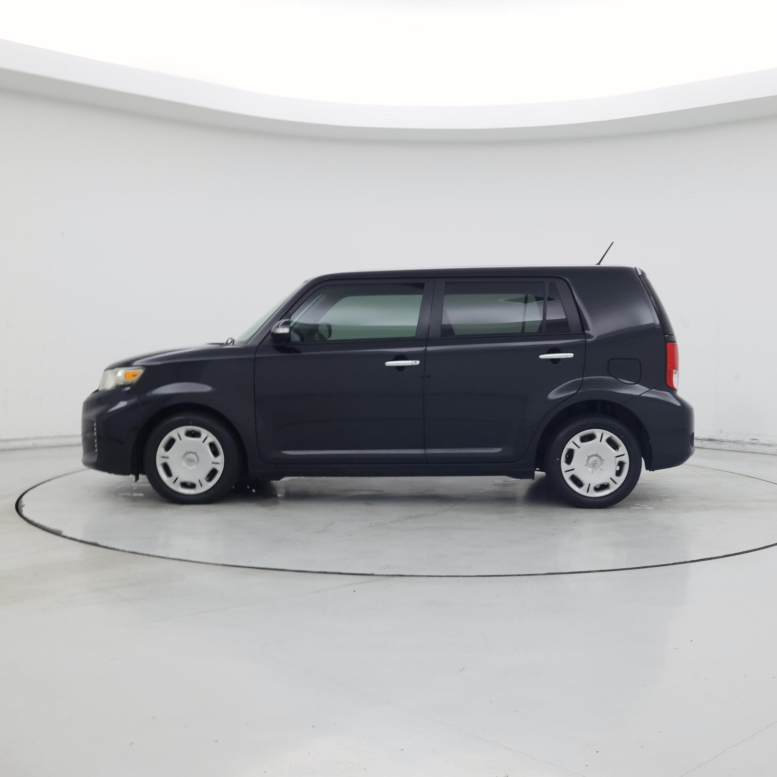Thumbnail: 2014 Scion xB - 3