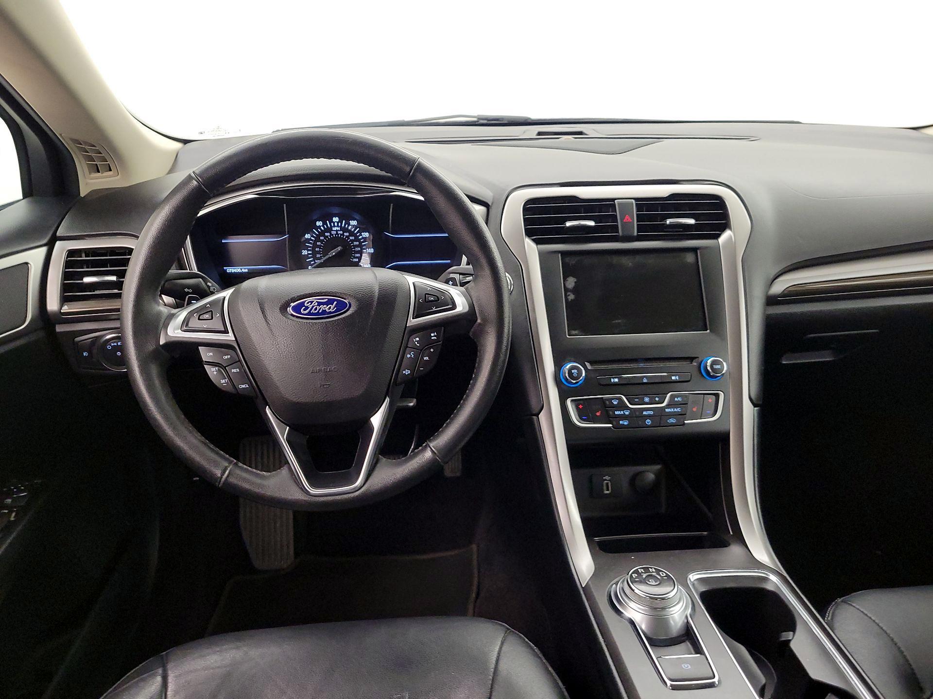 Thumbnail: 2017 Ford Fusion - 10