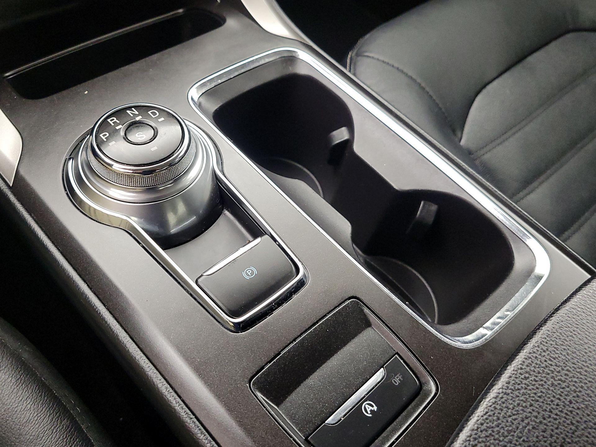 Thumbnail: 2017 Ford Fusion - 17