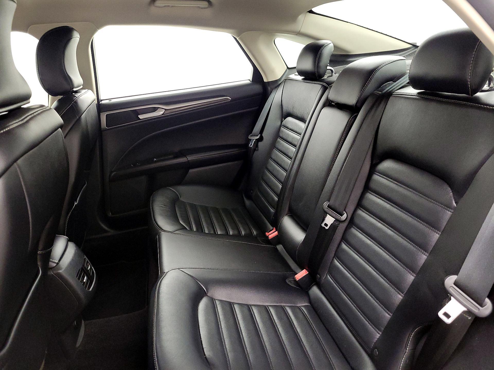 Thumbnail: 2017 Ford Fusion - 19