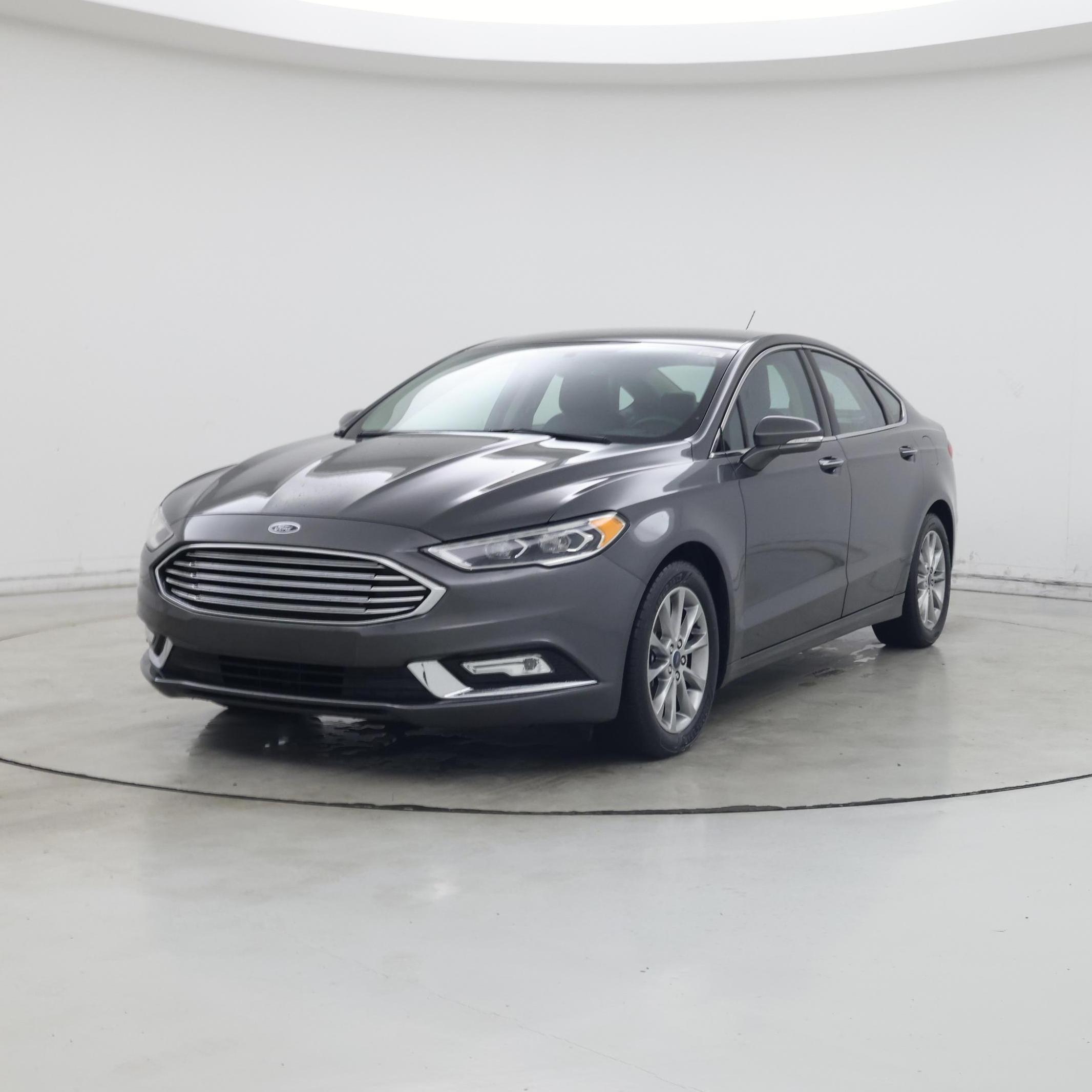 Thumbnail: 2017 Ford Fusion - 4