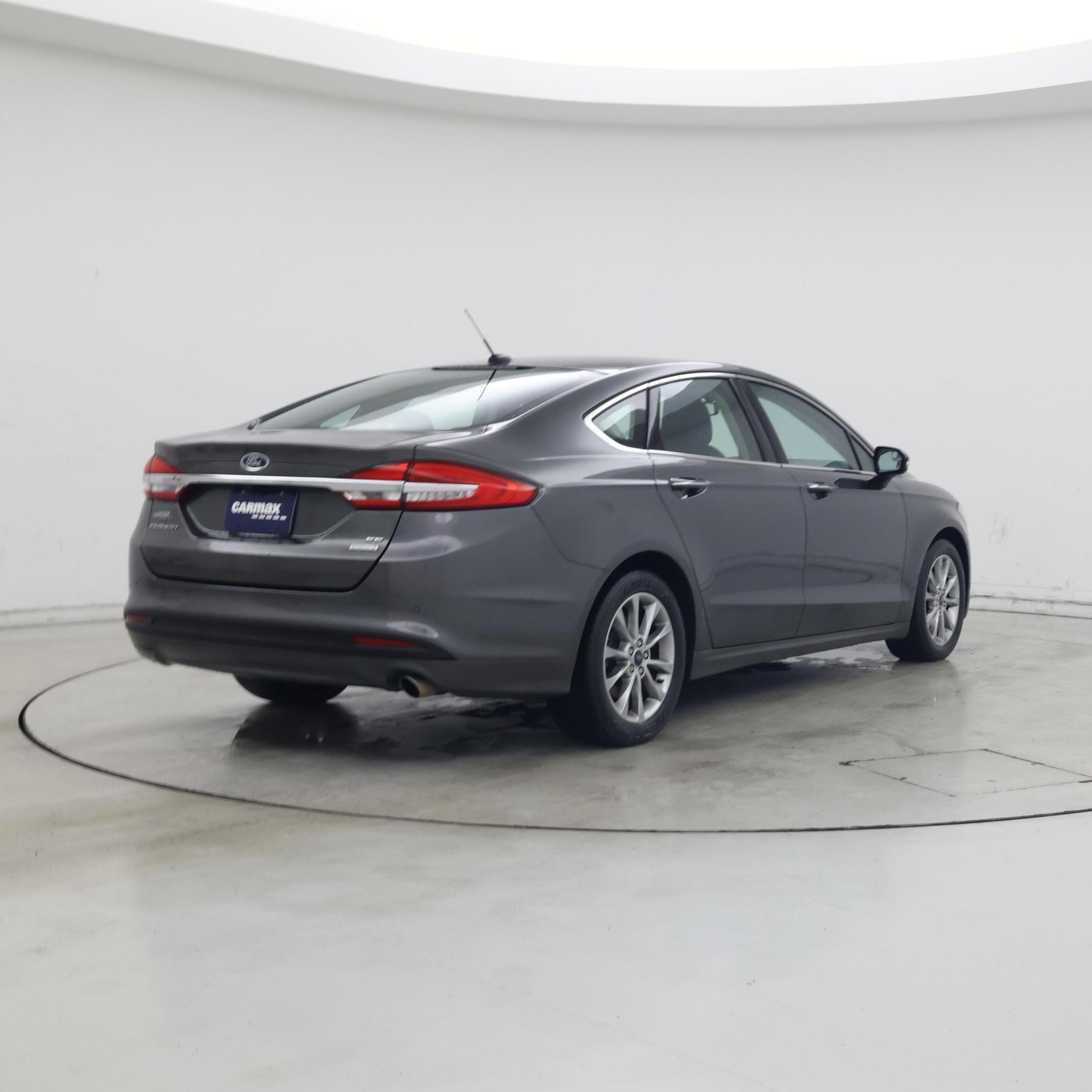 Thumbnail: 2017 Ford Fusion - 8