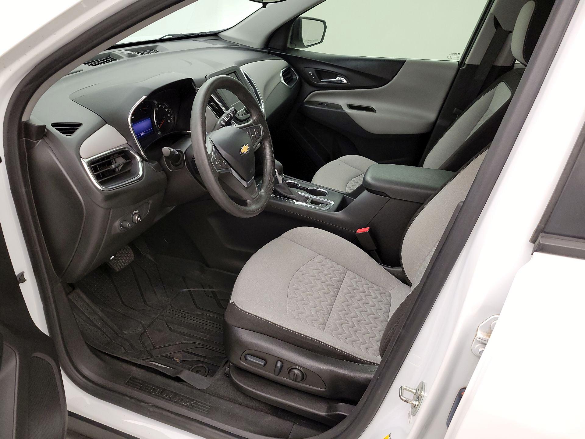 Thumbnail: 2022 Chevrolet Equinox - 11