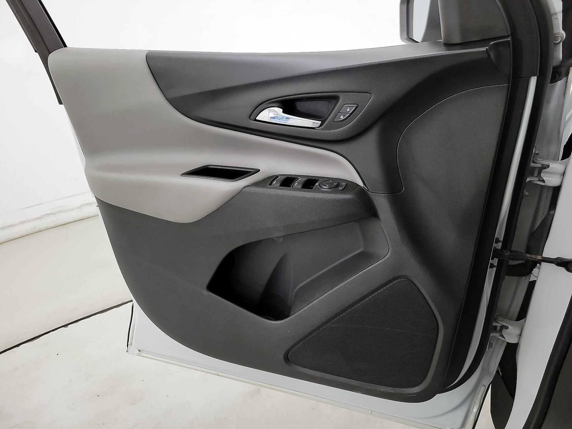 Thumbnail: 2022 Chevrolet Equinox - 12