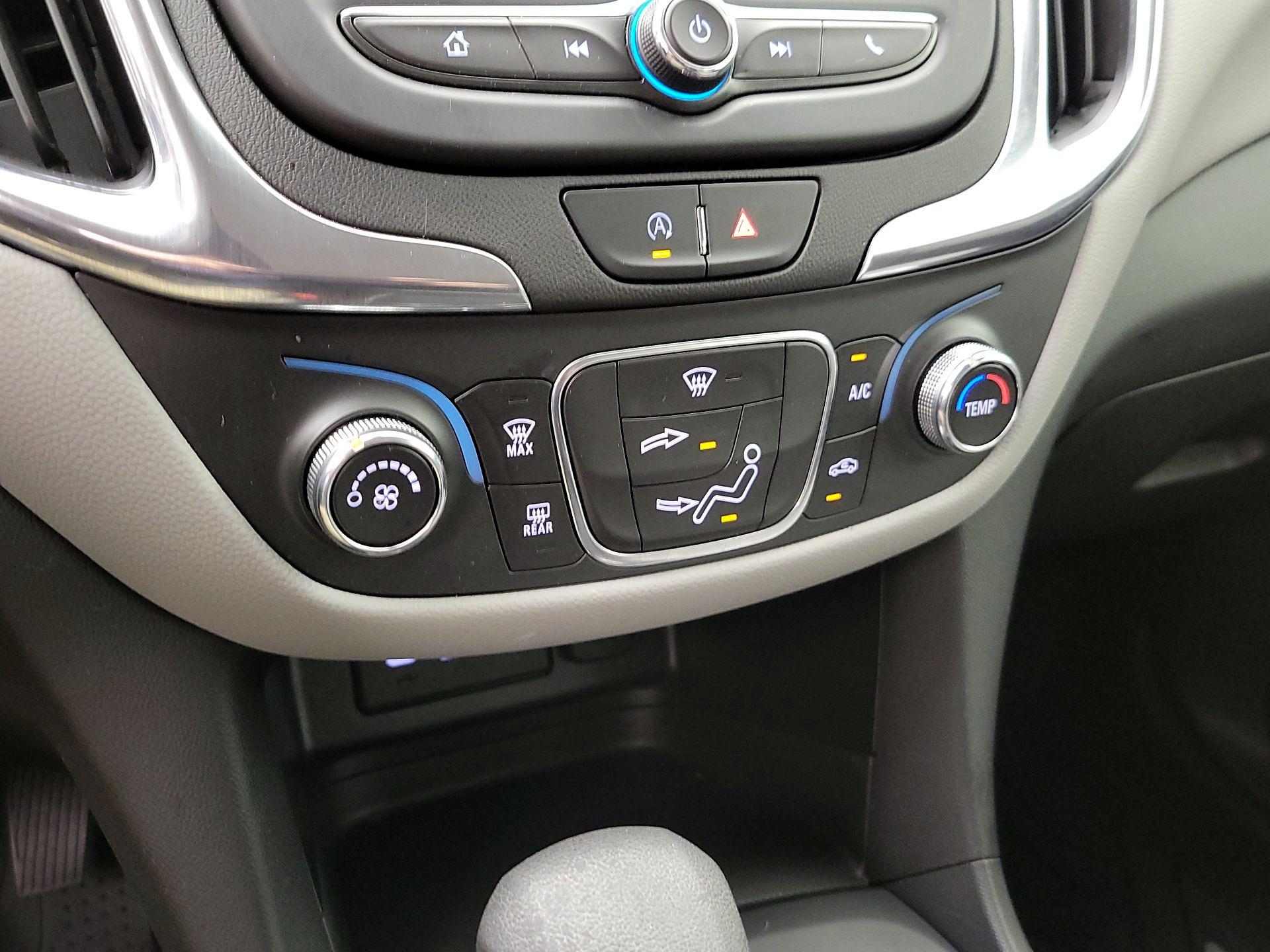 Thumbnail: 2022 Chevrolet Equinox - 16