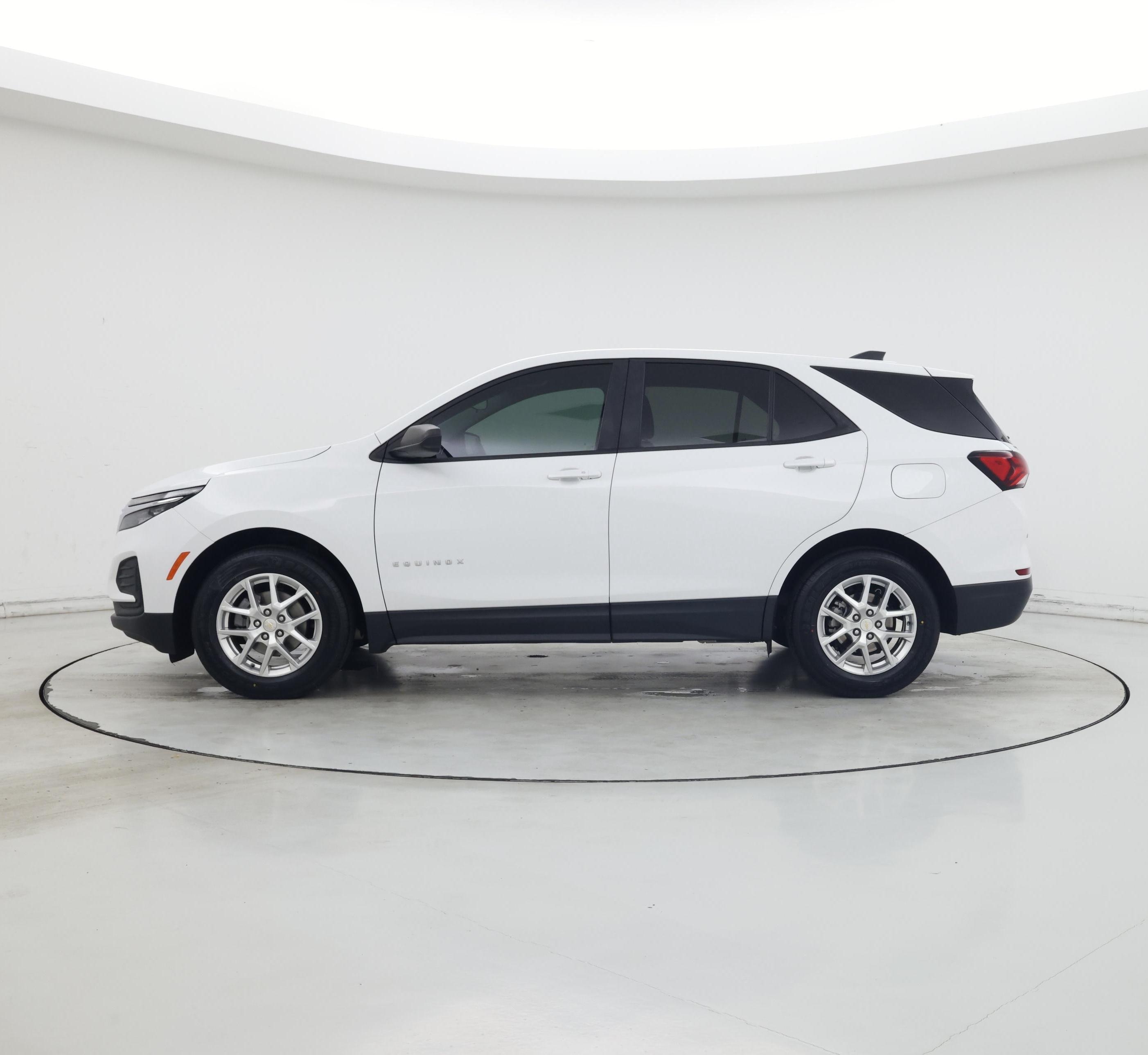 Thumbnail: 2022 Chevrolet Equinox - 3