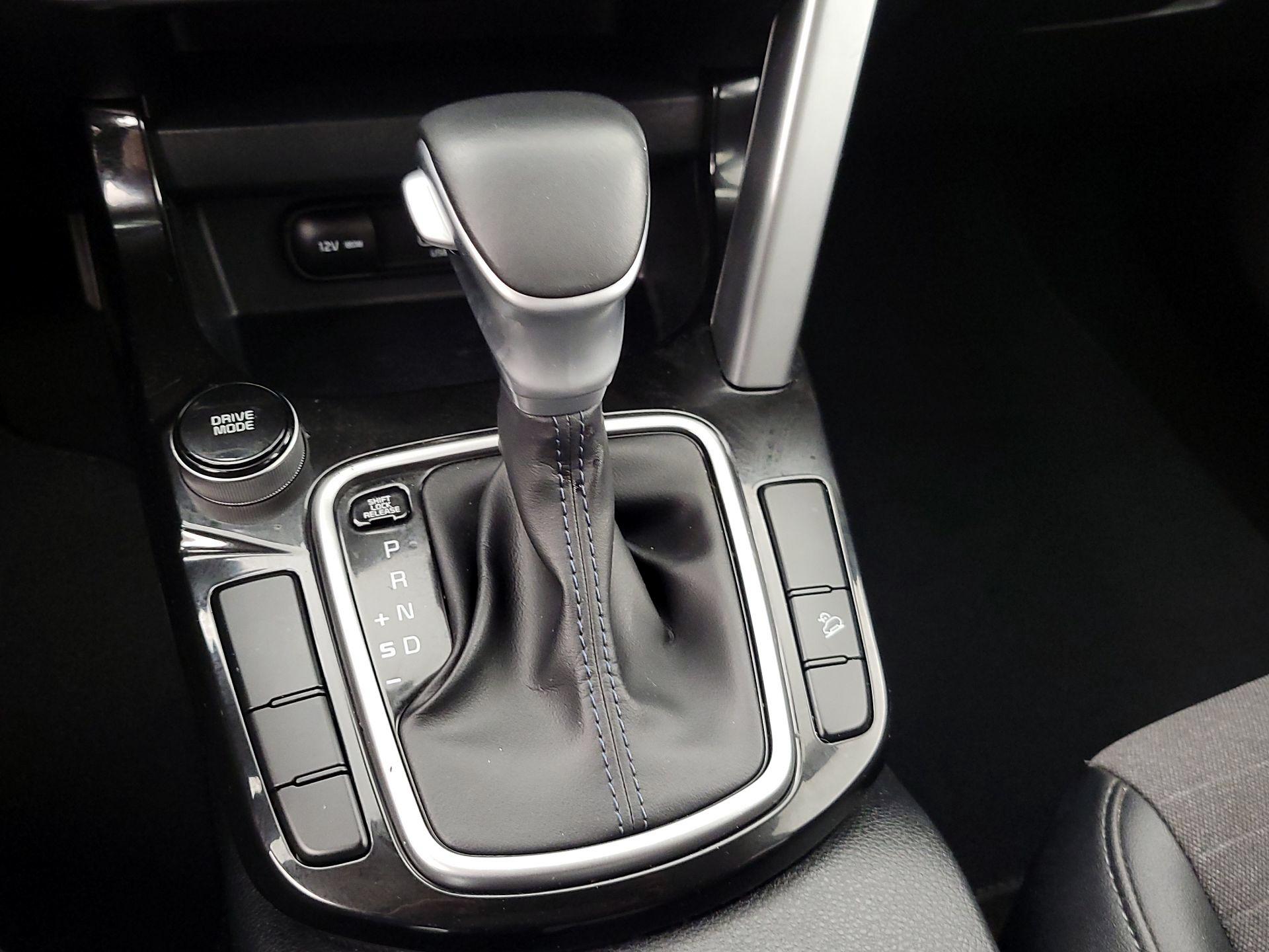 Thumbnail: 2023 Kia Seltos - 17