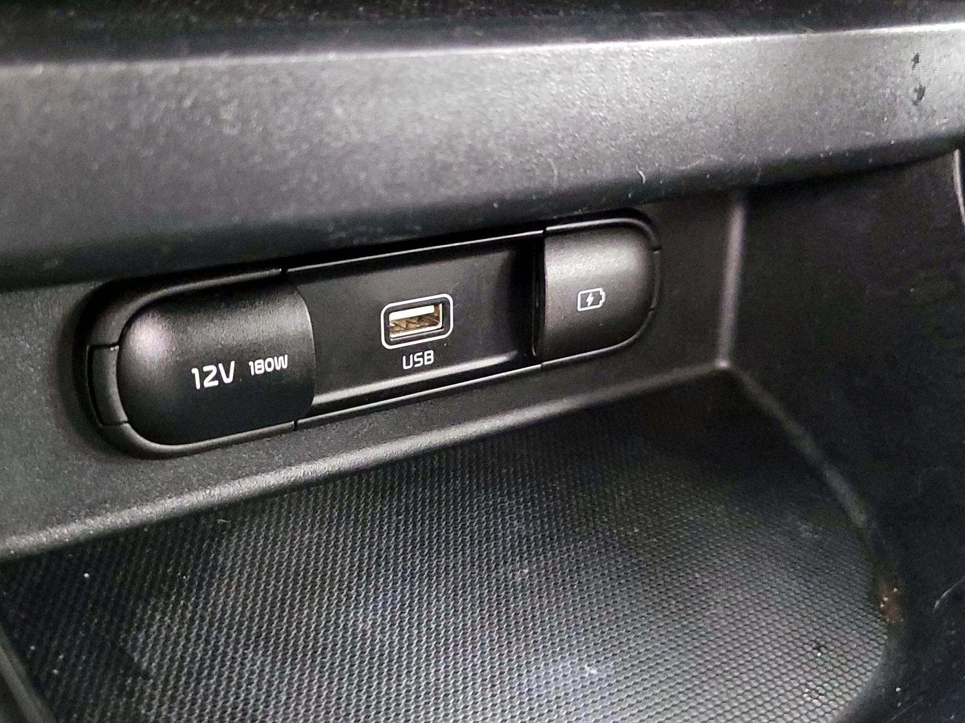 Thumbnail: 2023 Kia Seltos - 18