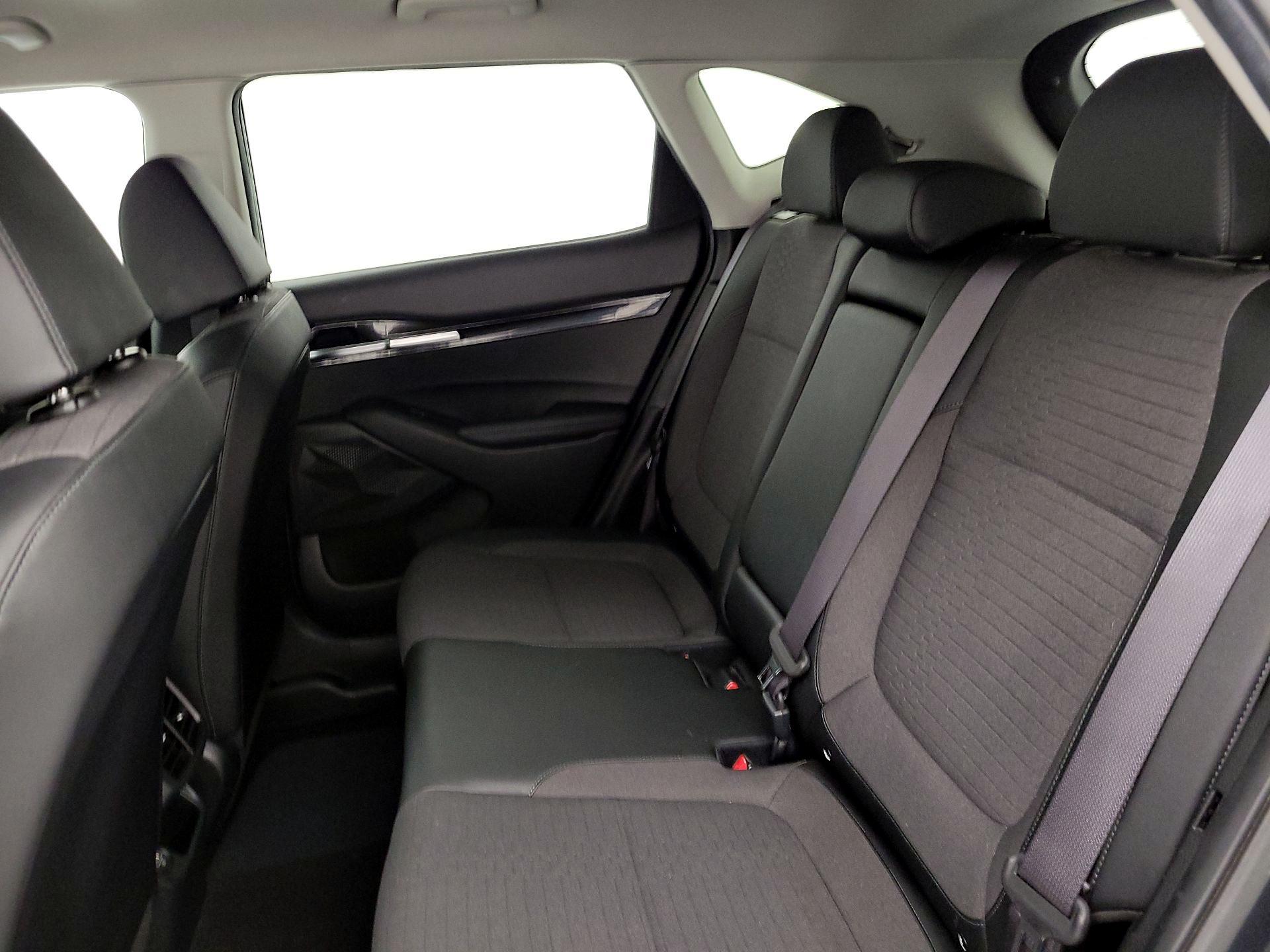 Thumbnail: 2023 Kia Seltos - 19